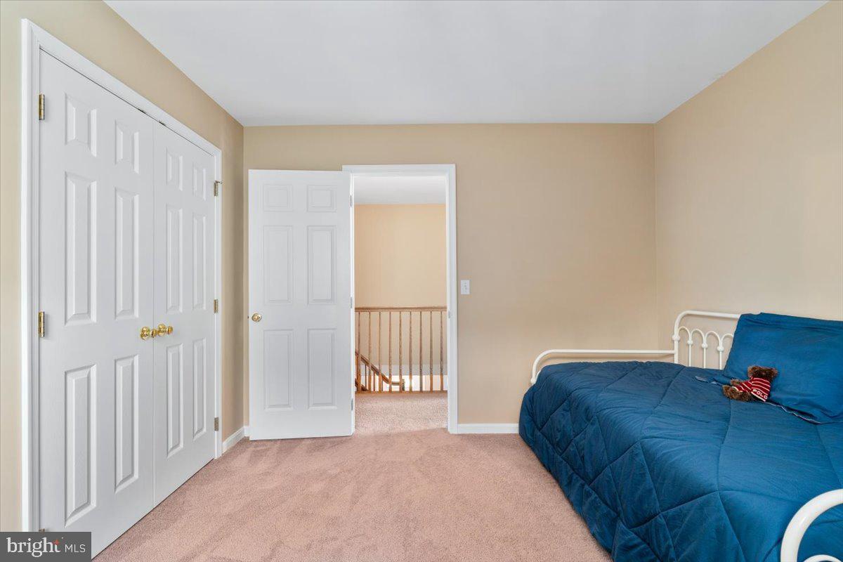 FOXFIELD AT MIDDLETOWN - Residential