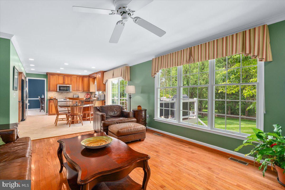 FOXFIELD AT MIDDLETOWN - Residential