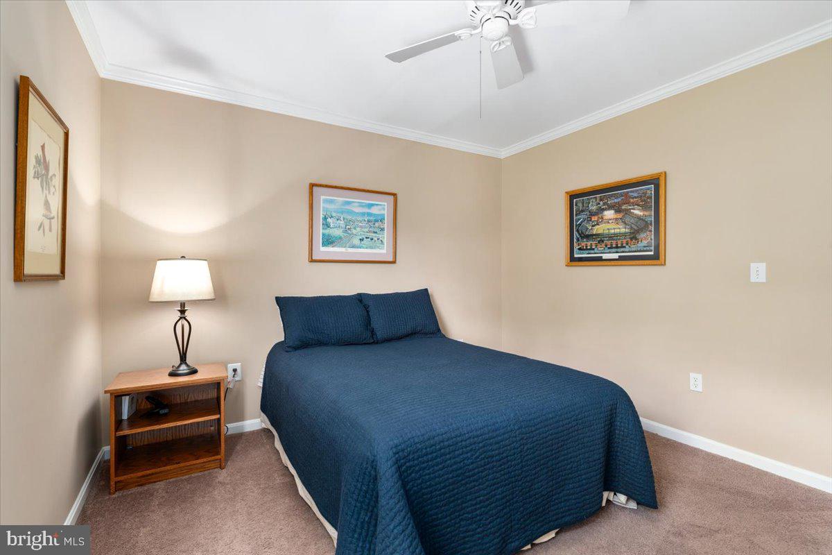 FOXFIELD AT MIDDLETOWN - Residential