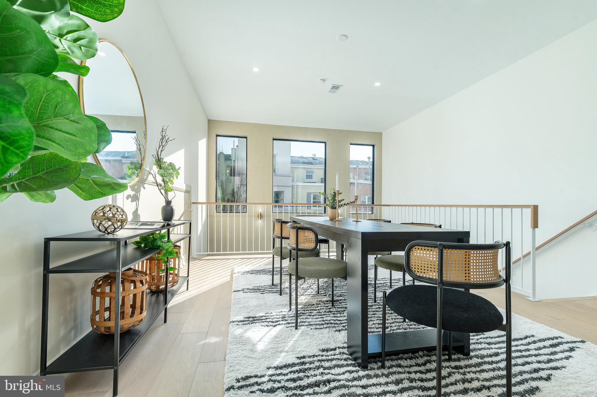 PASSYUNK SQUARE - Residential