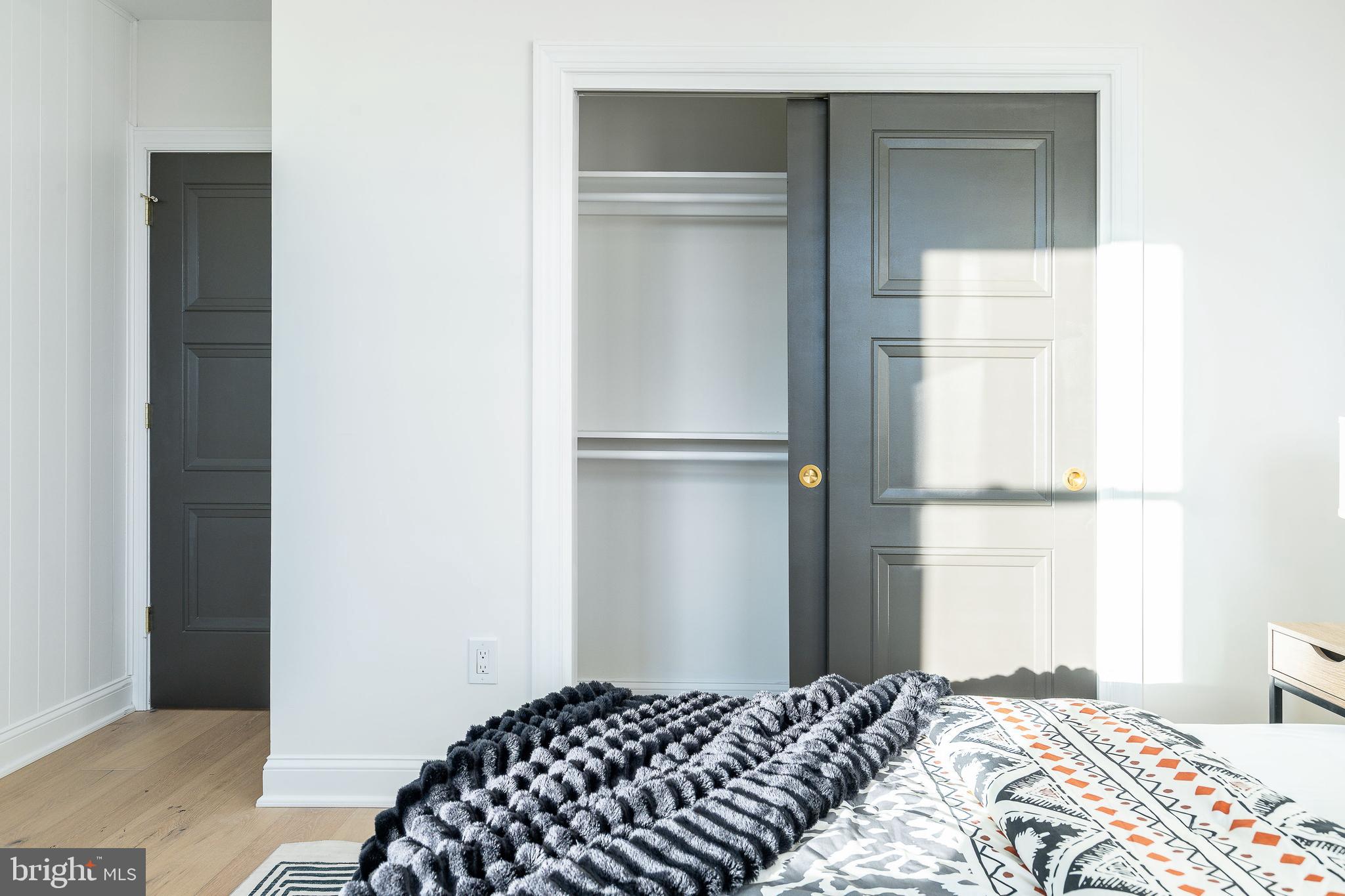 PASSYUNK SQUARE - Residential