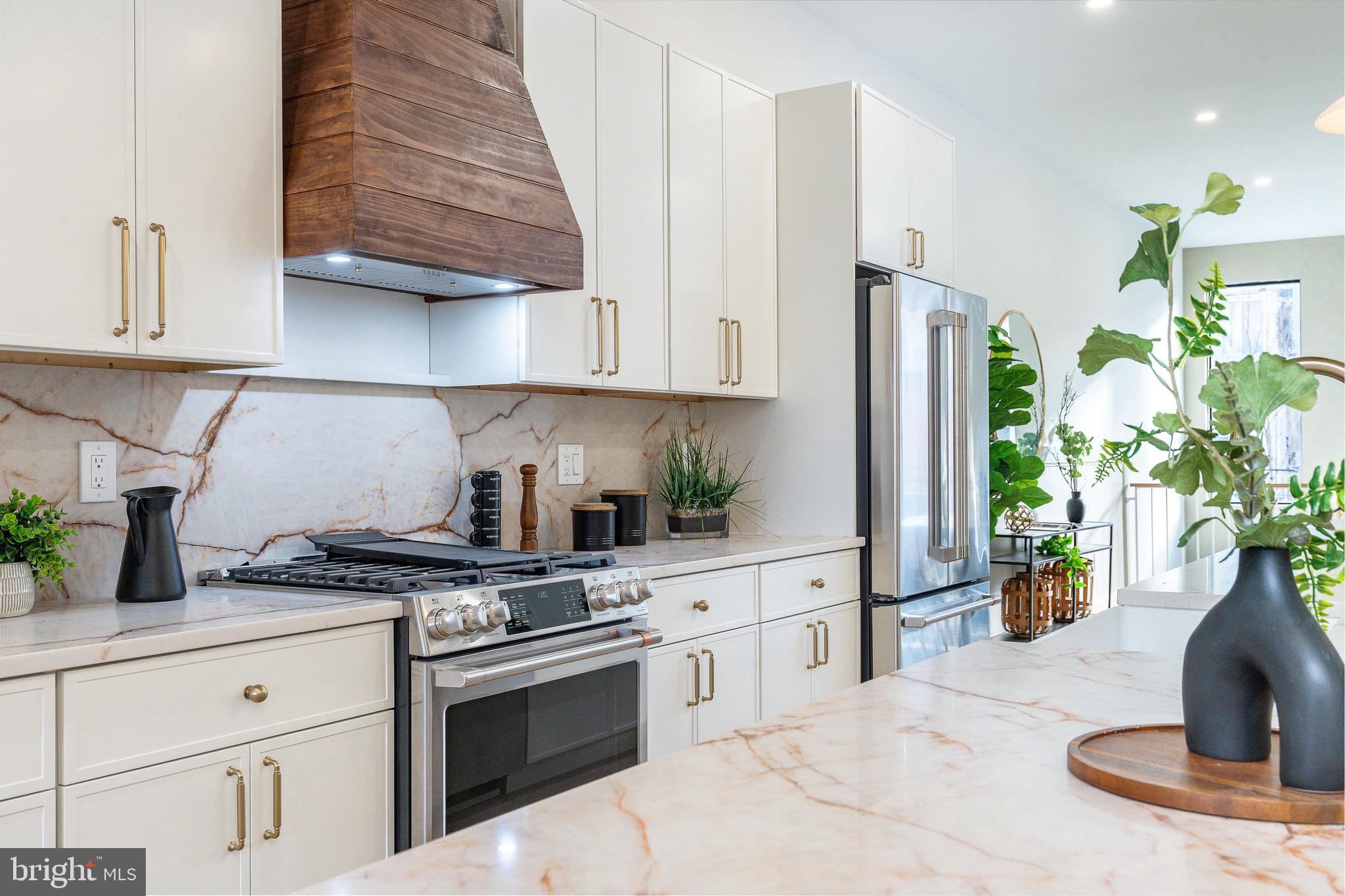 PASSYUNK SQUARE - Residential