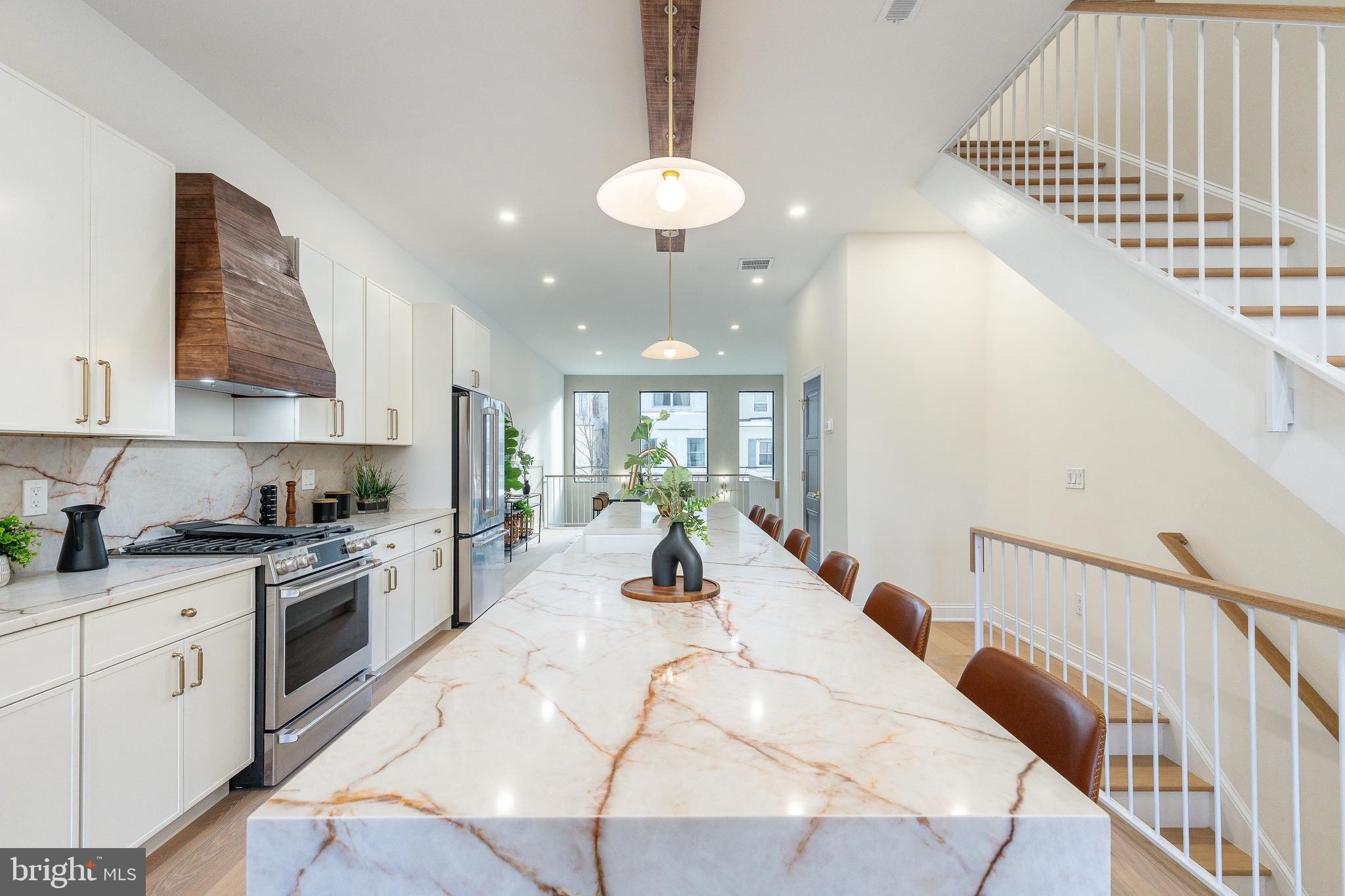 PASSYUNK SQUARE - Residential