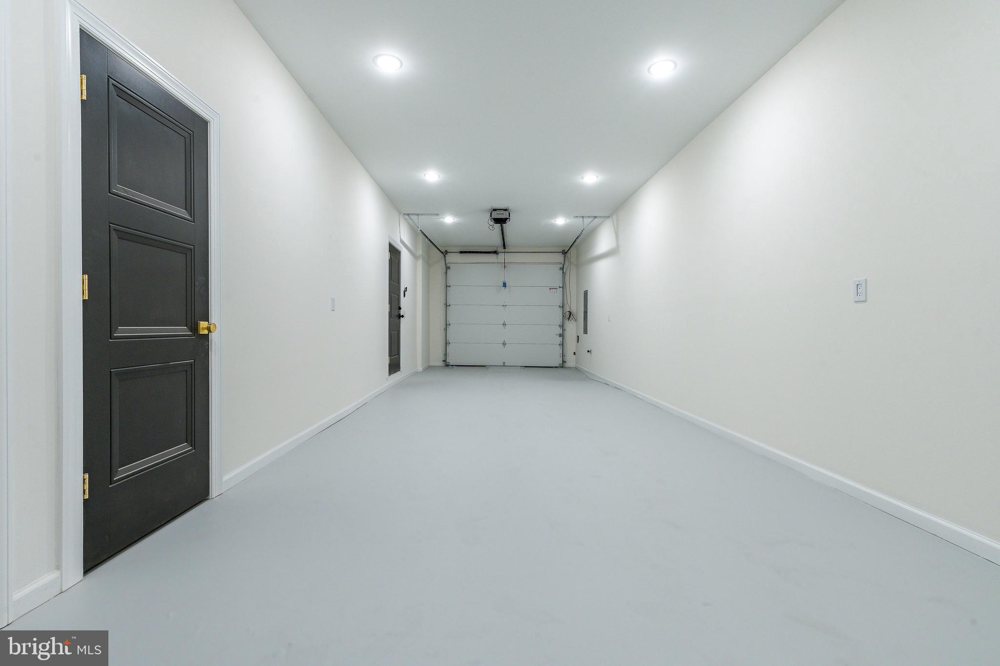 PASSYUNK SQUARE - Residential