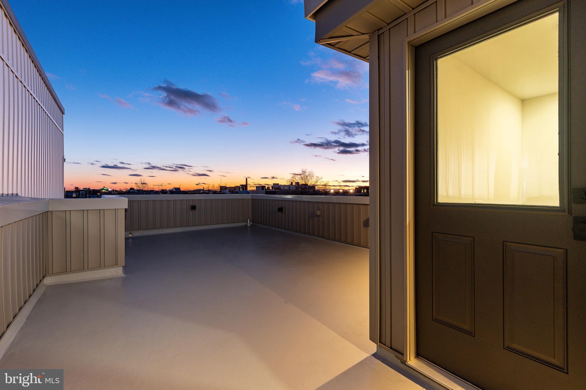 PASSYUNK SQUARE - Residential