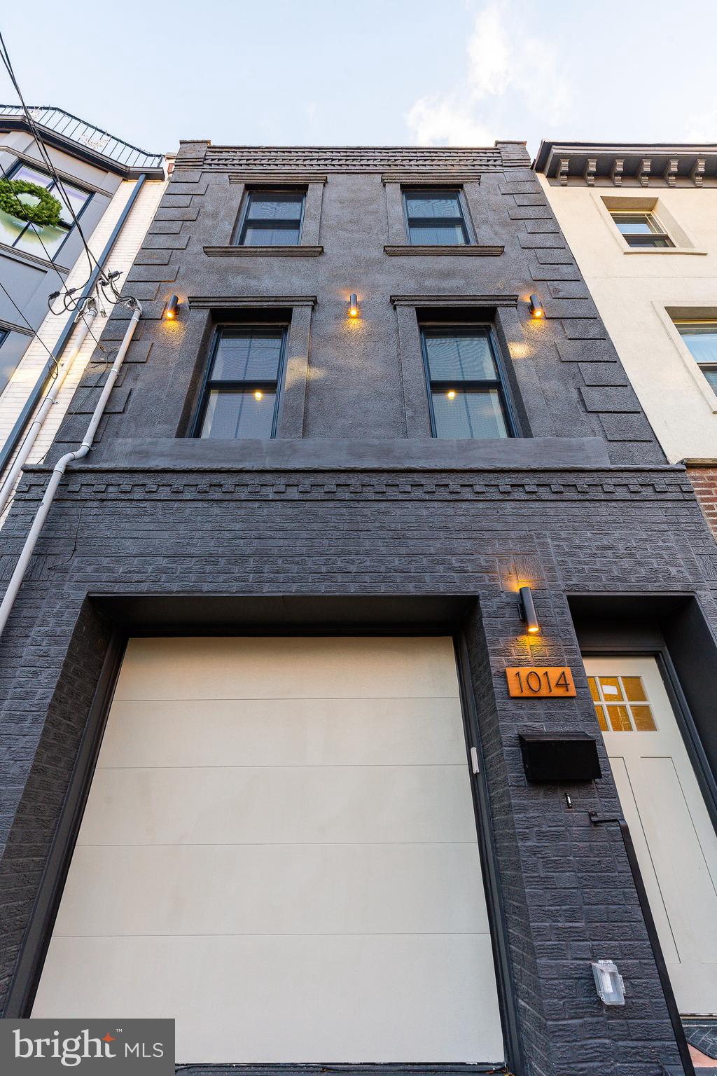 PASSYUNK SQUARE - Residential