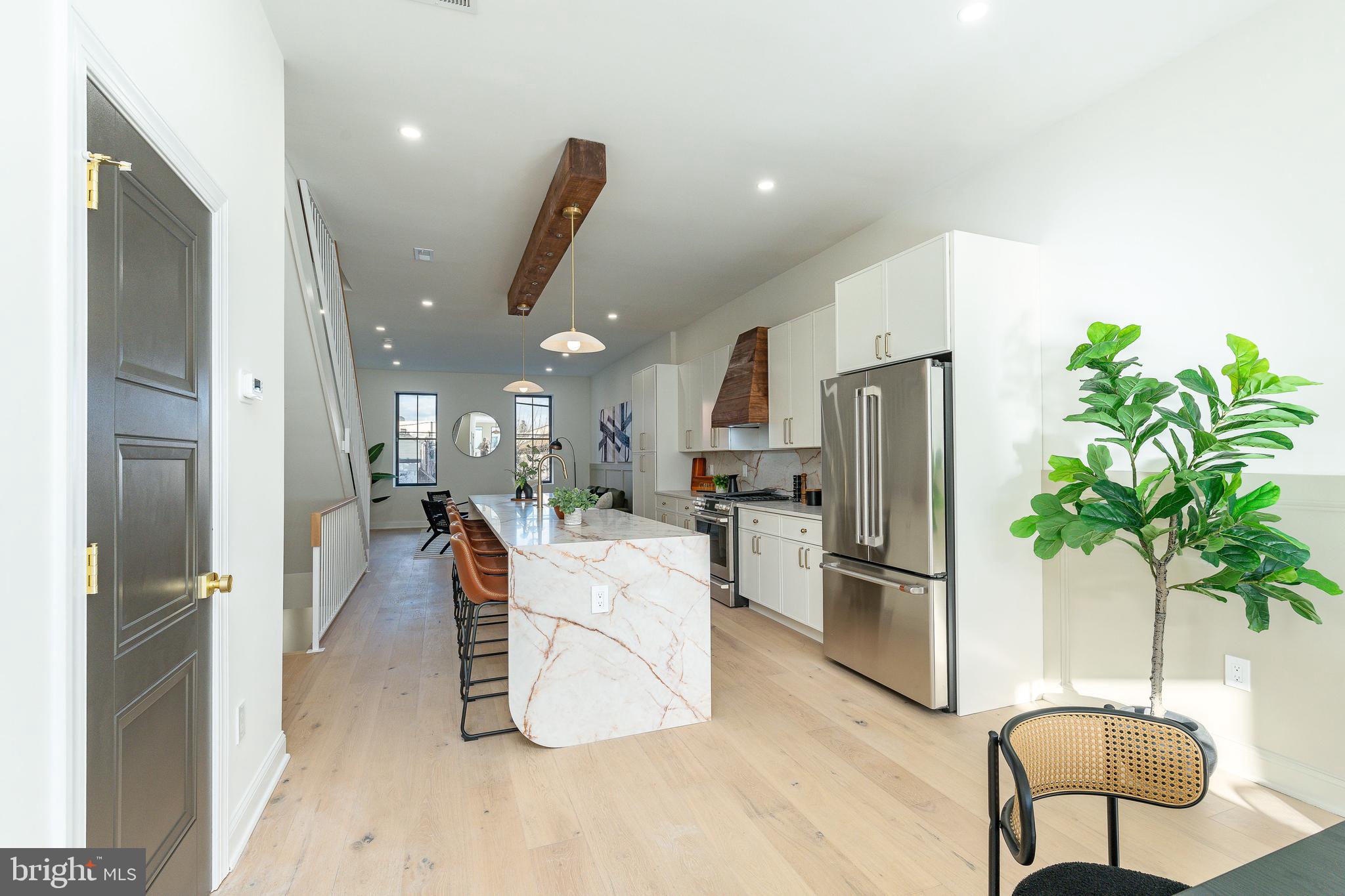 PASSYUNK SQUARE - Residential