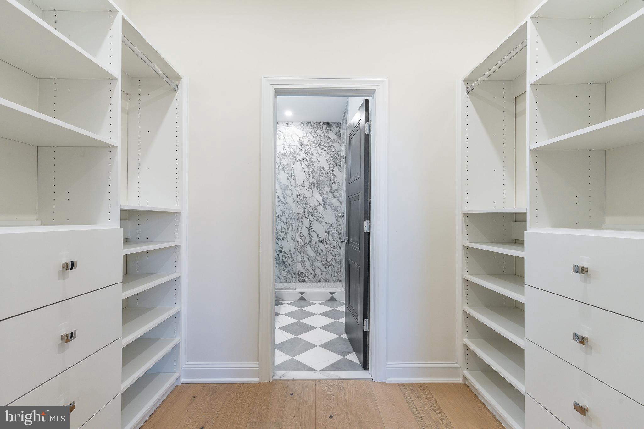 PASSYUNK SQUARE - Residential