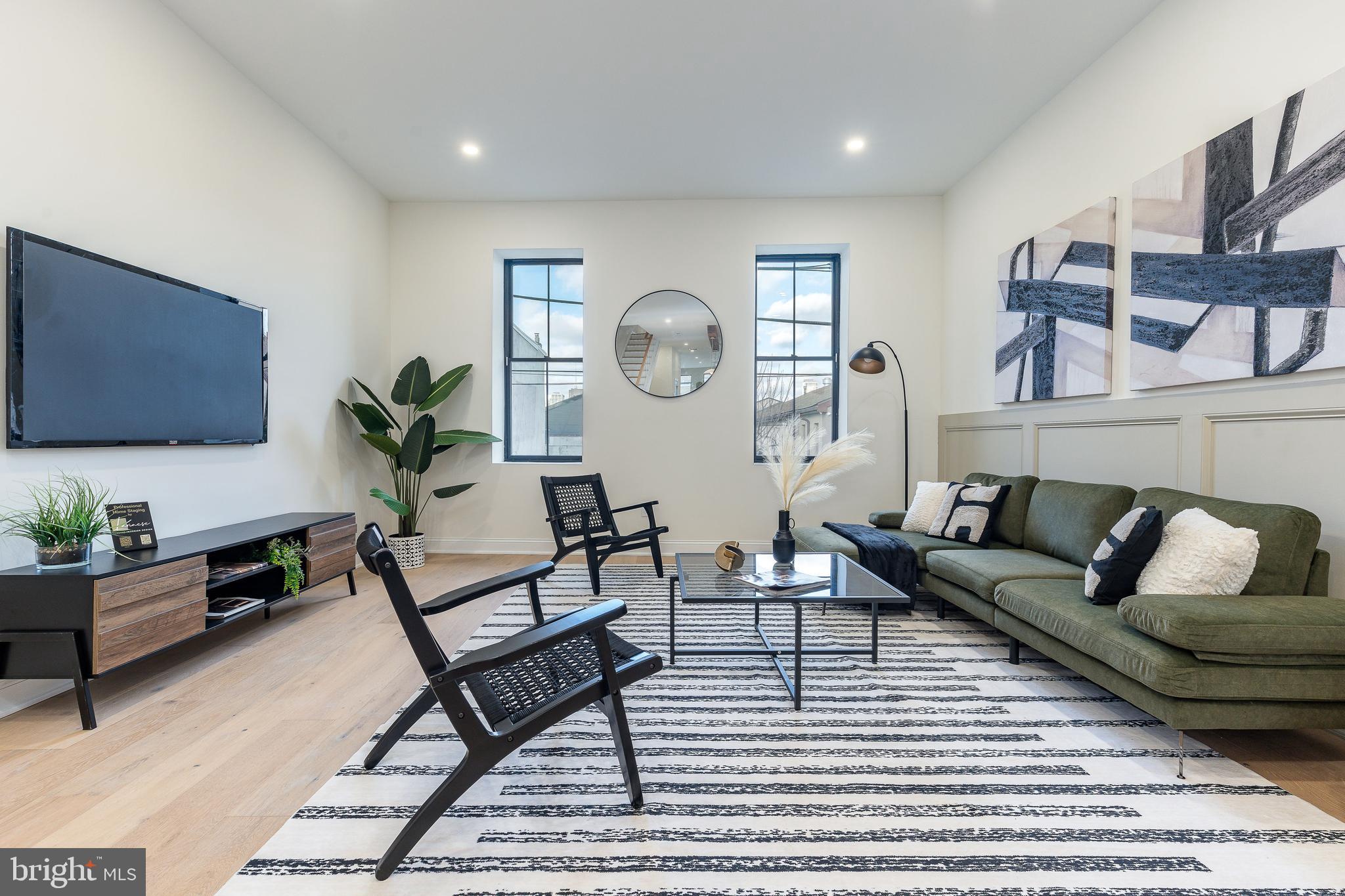 PASSYUNK SQUARE - Residential