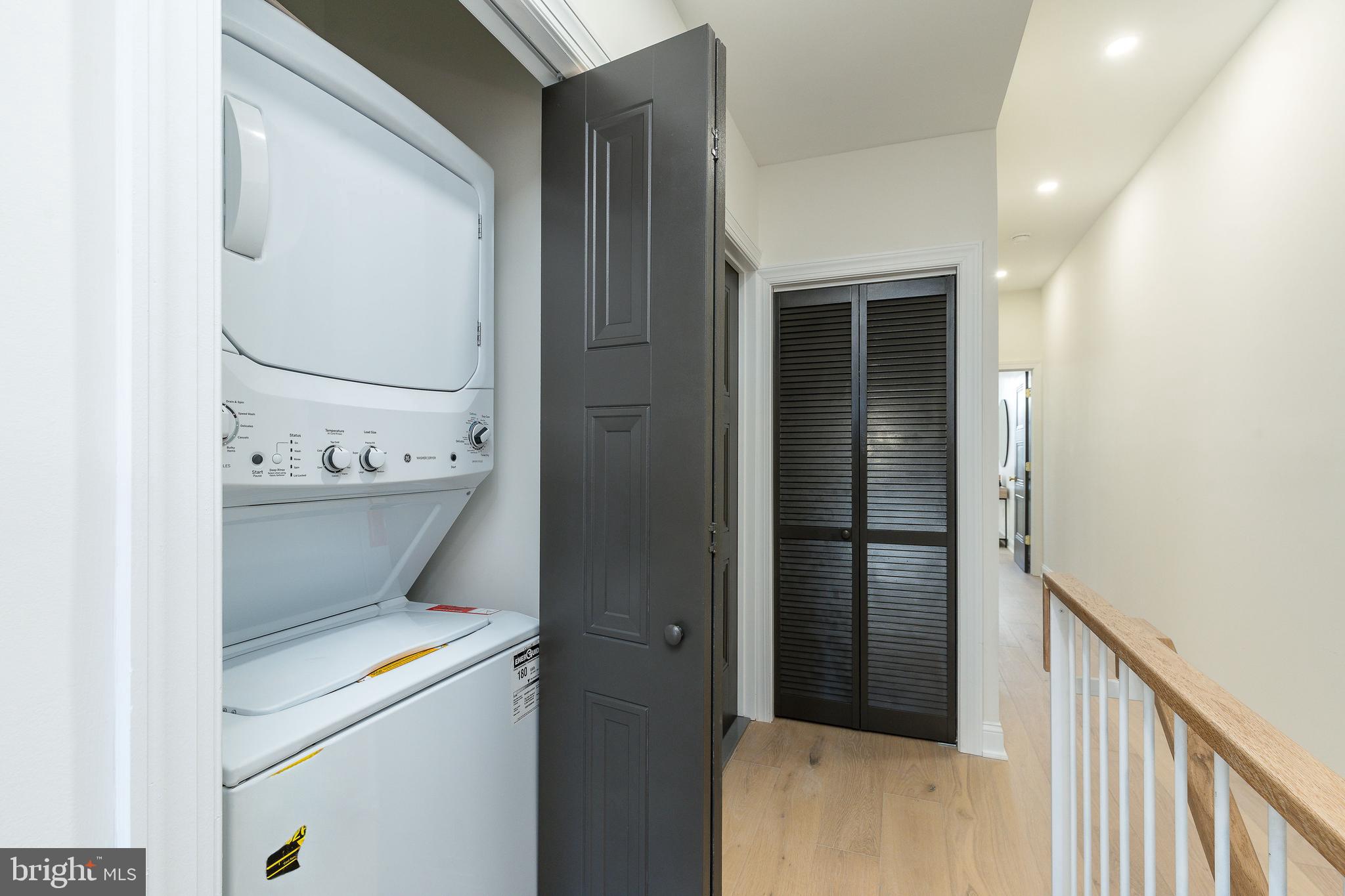 PASSYUNK SQUARE - Residential