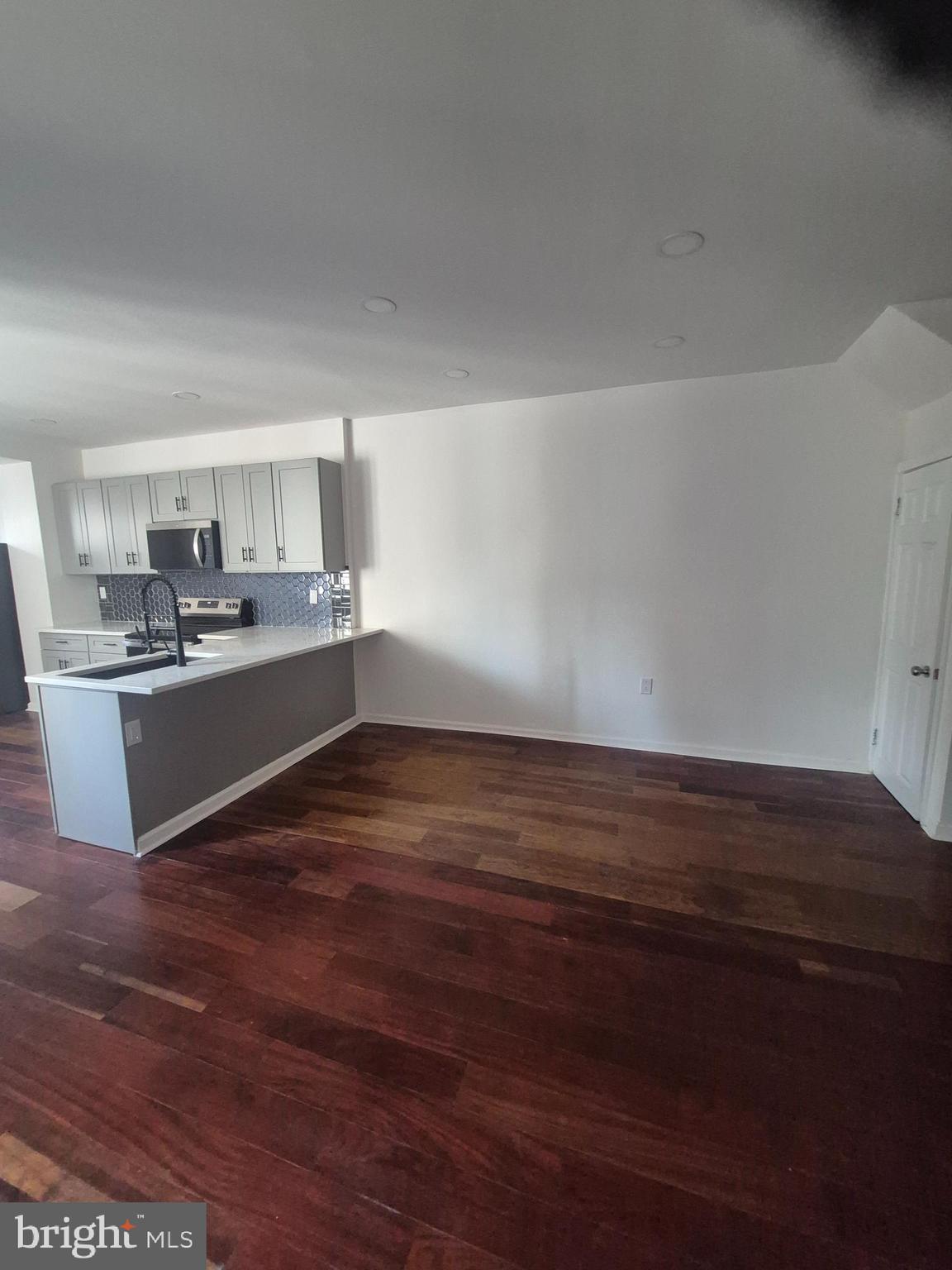 OVERBROOK - Residential