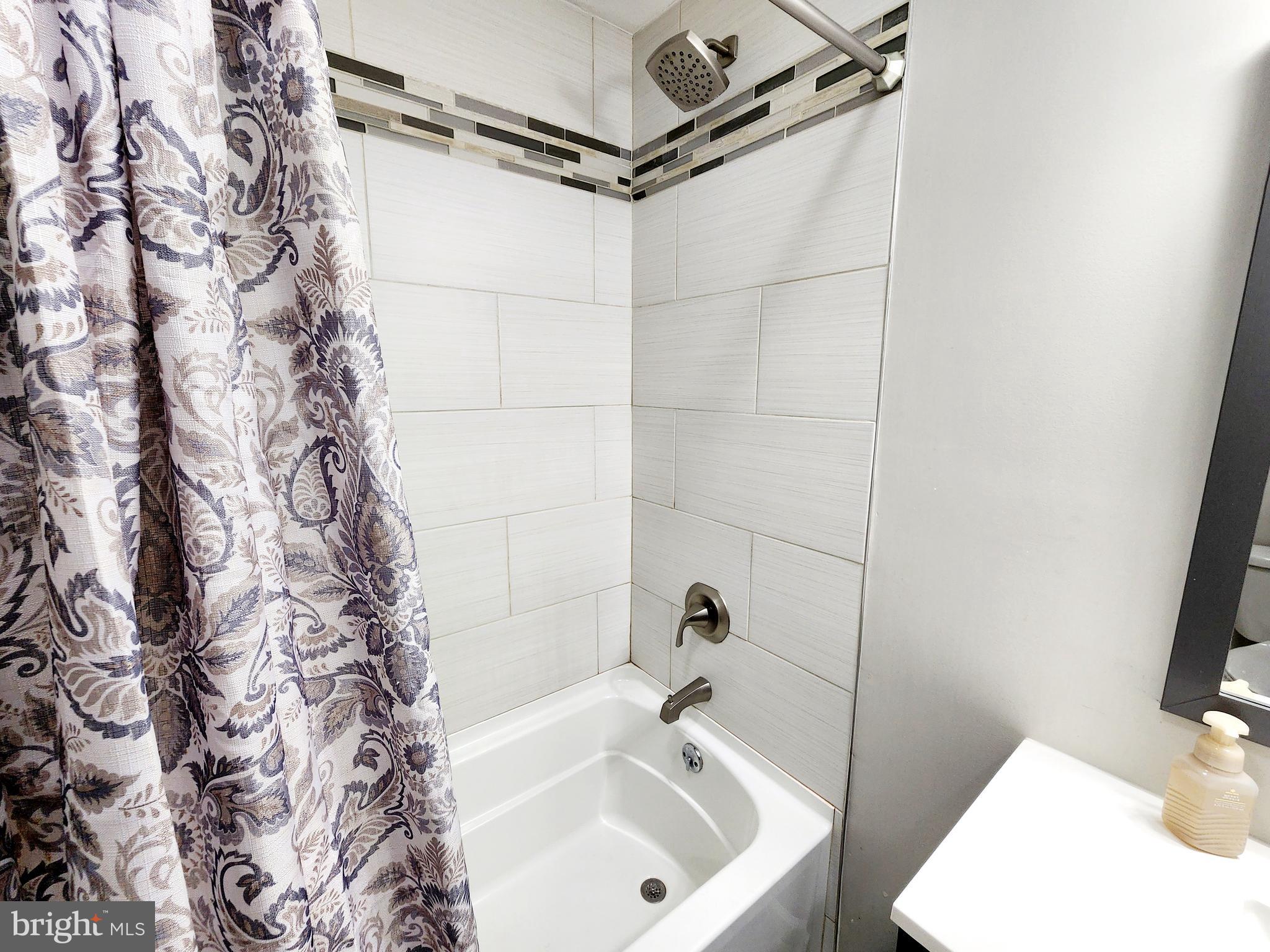 BOWLING GREEN - Residential