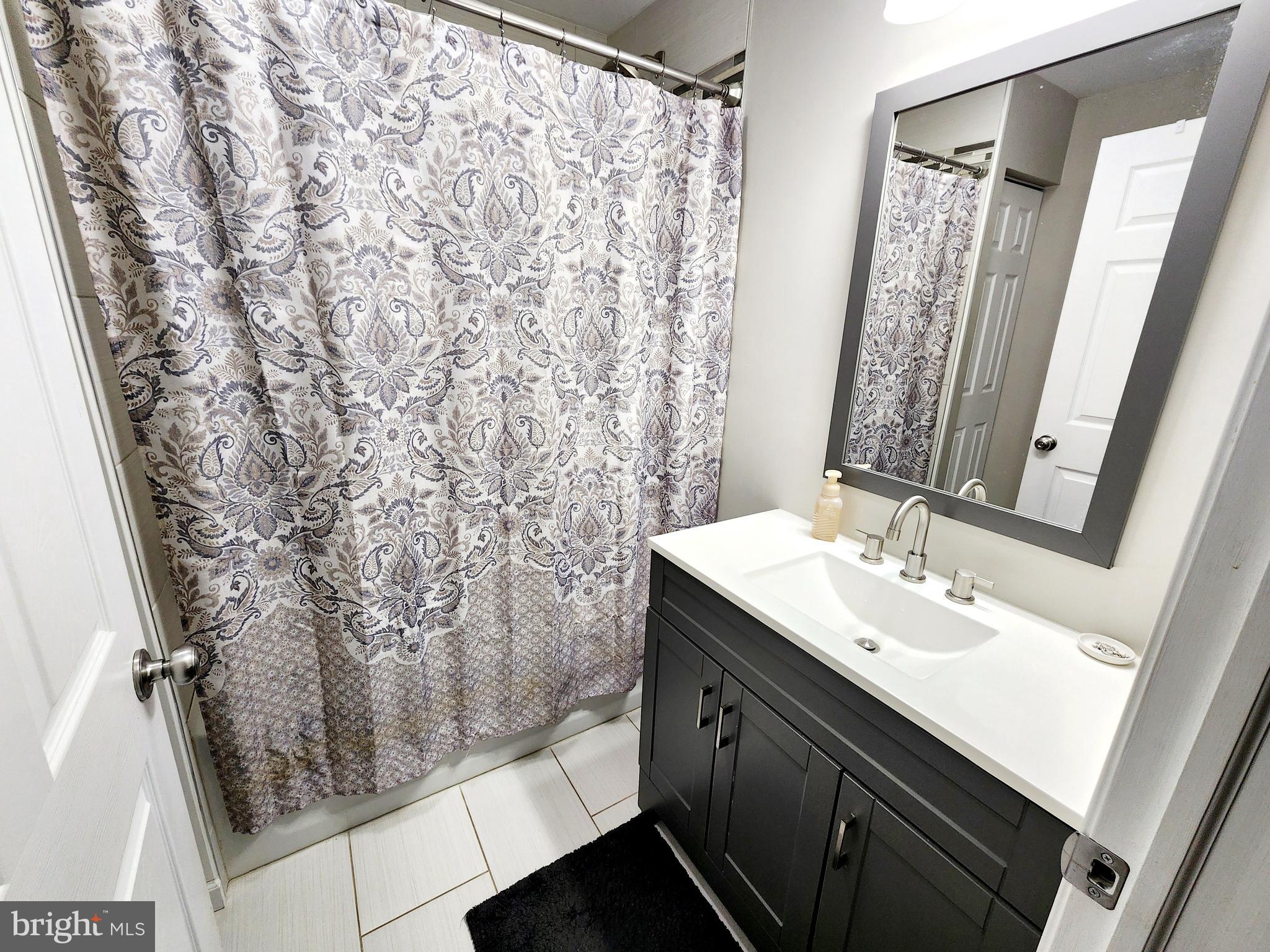 BOWLING GREEN - Residential