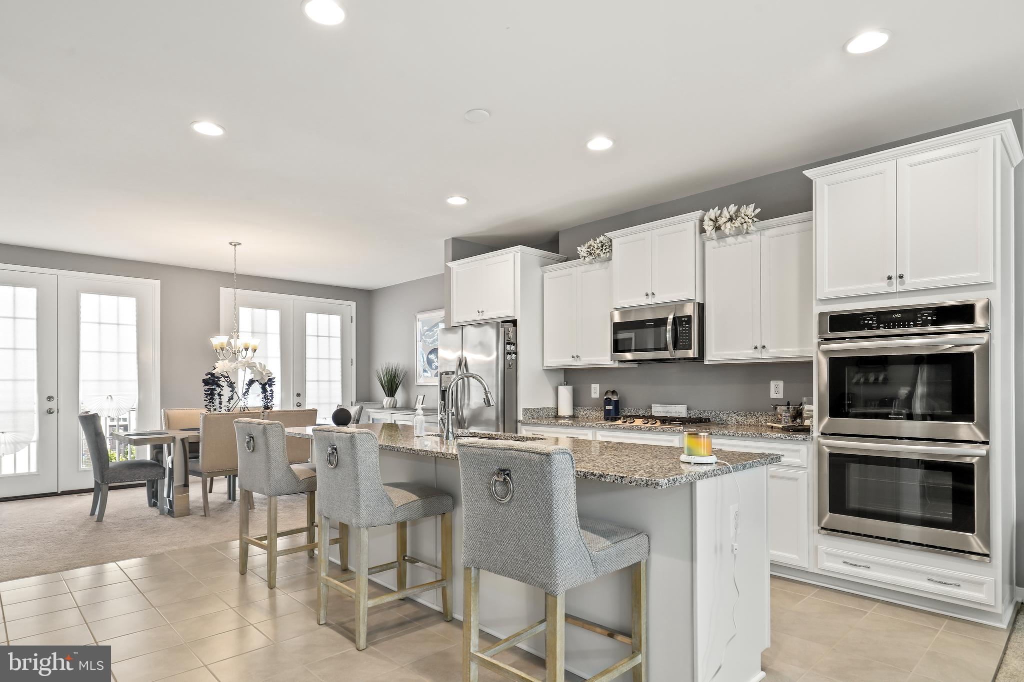 COURTYARDS AT COLONIAL FORGE - Residential