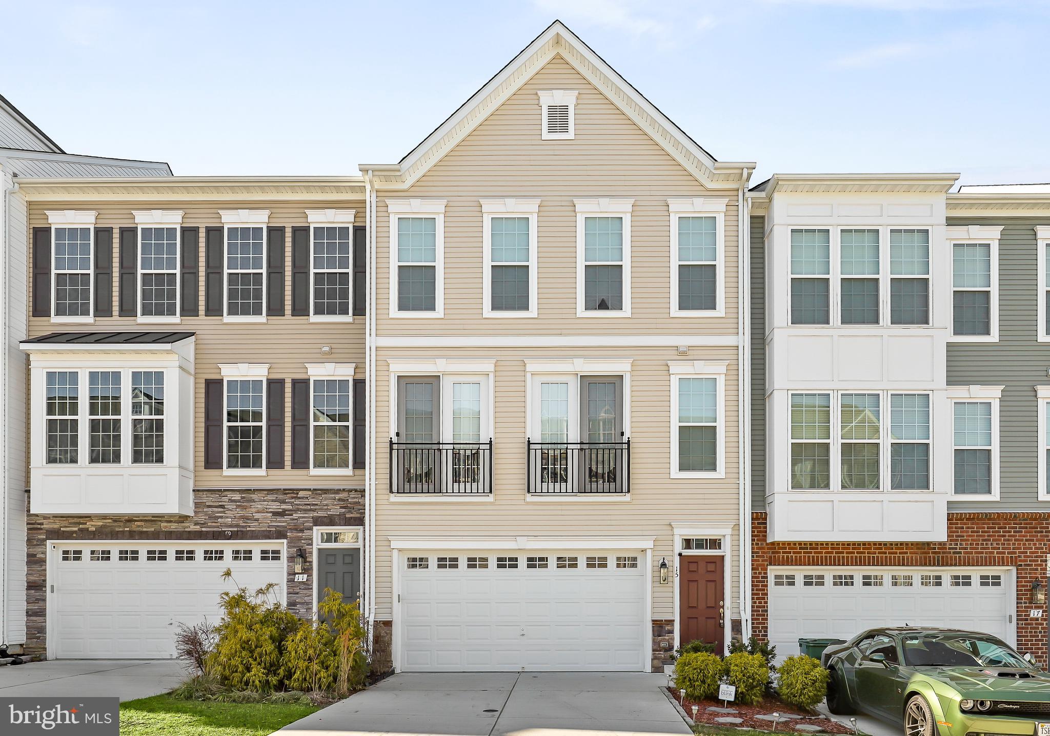 COURTYARDS AT COLONIAL FORGE - Residential