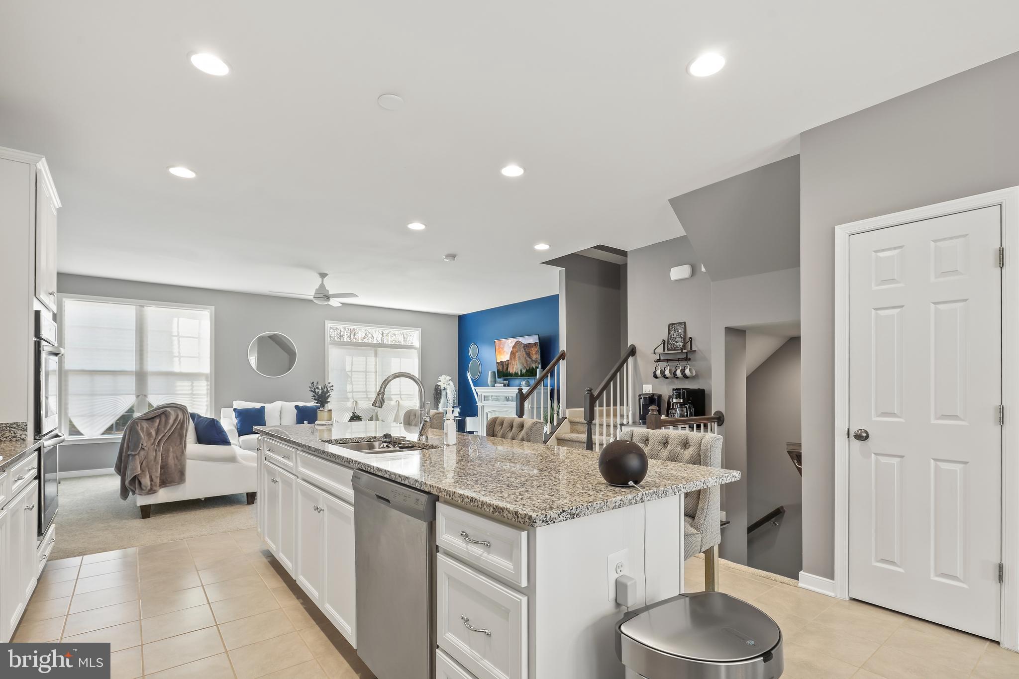 COURTYARDS AT COLONIAL FORGE - Residential