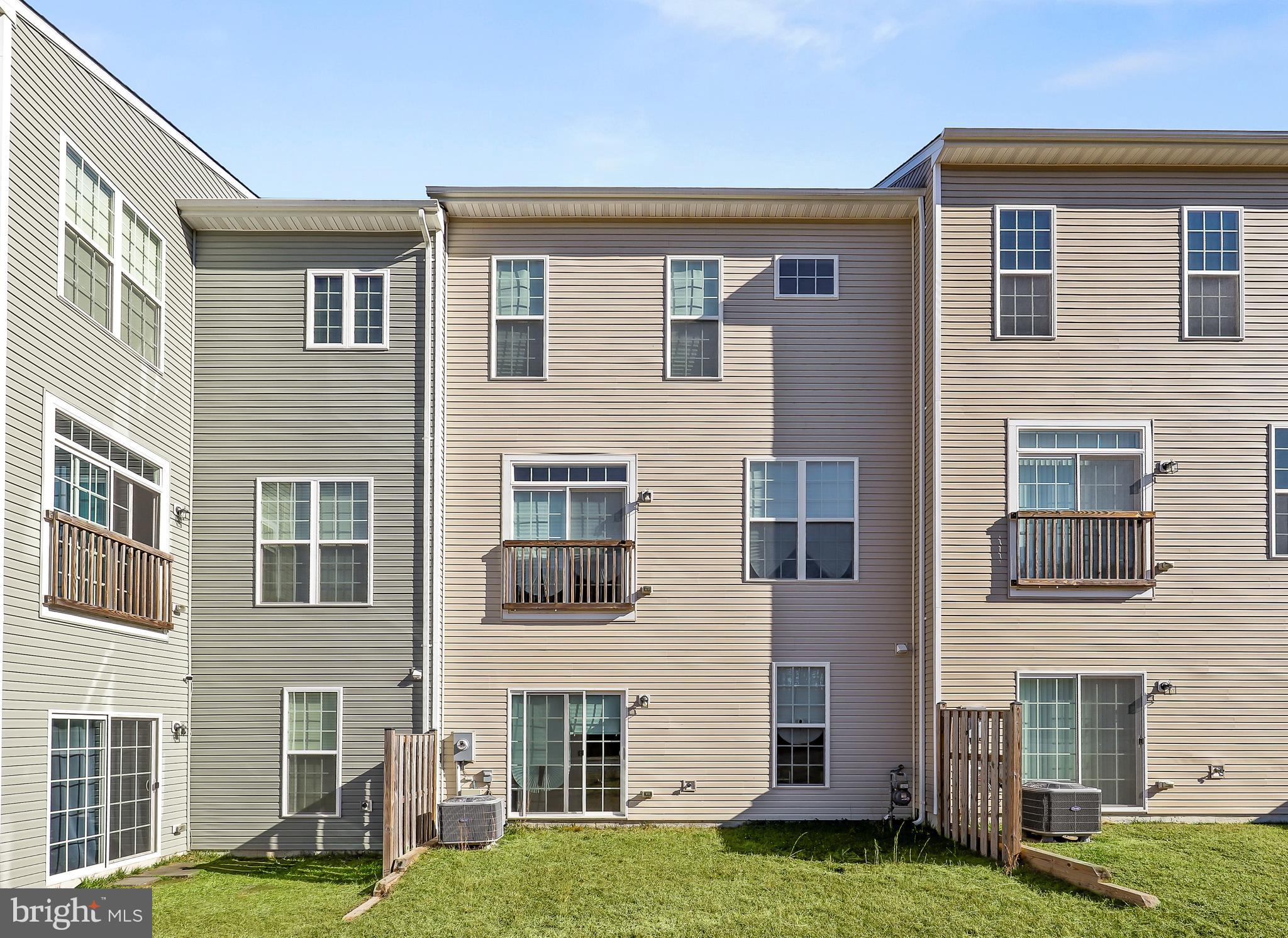 COURTYARDS AT COLONIAL FORGE - Residential