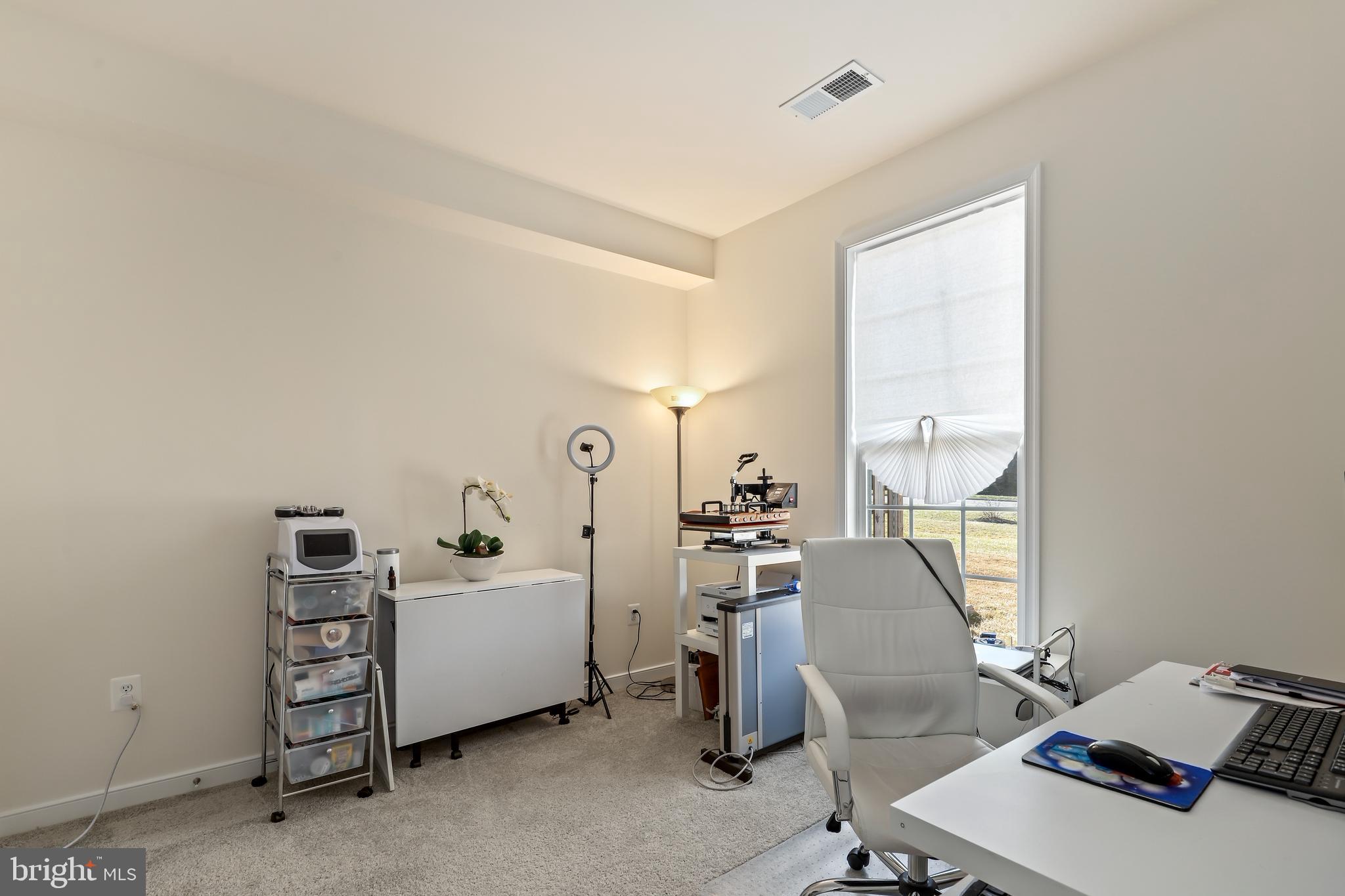 COURTYARDS AT COLONIAL FORGE - Residential