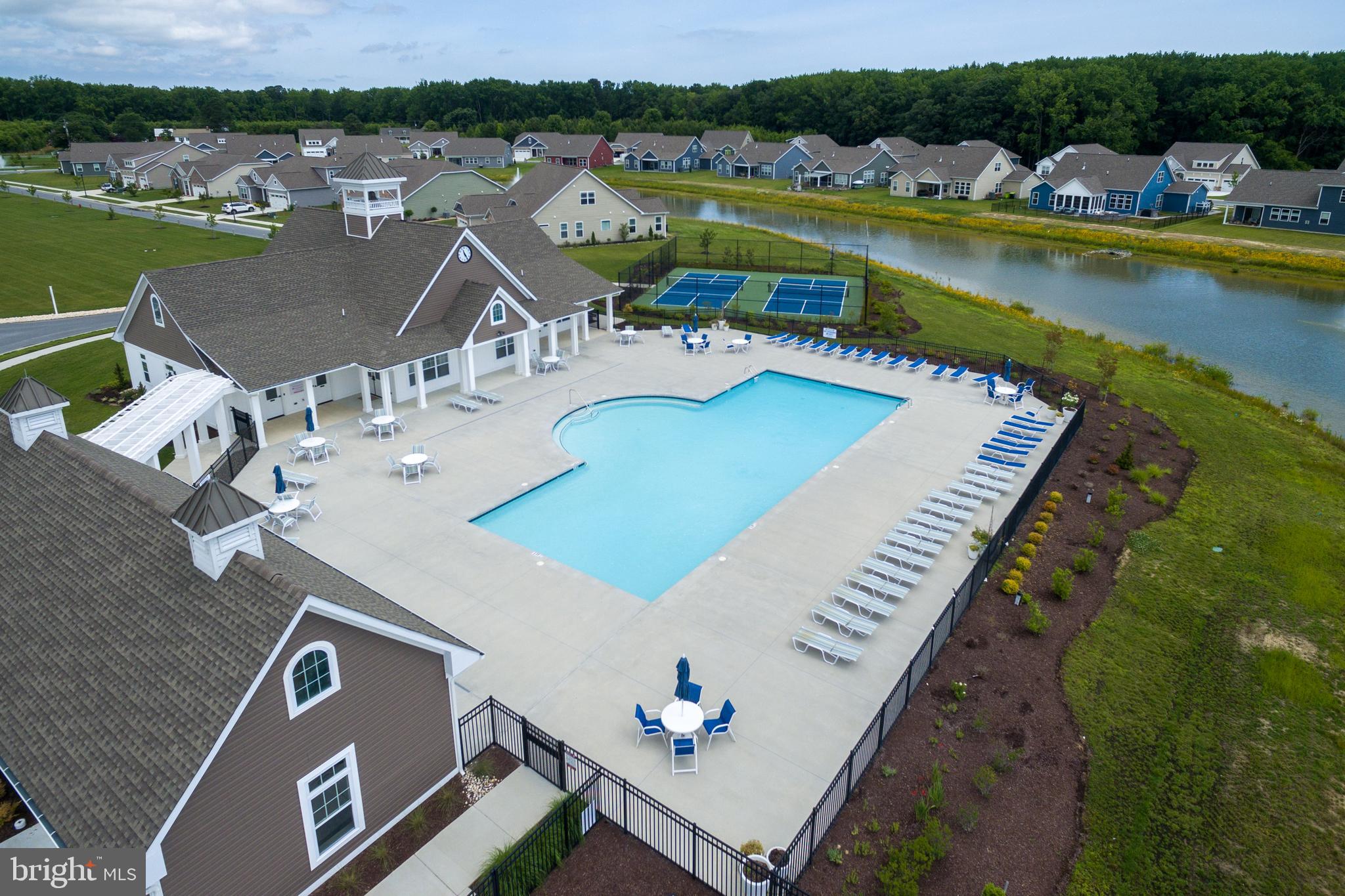WOODFIELD PRESERVE - Residential