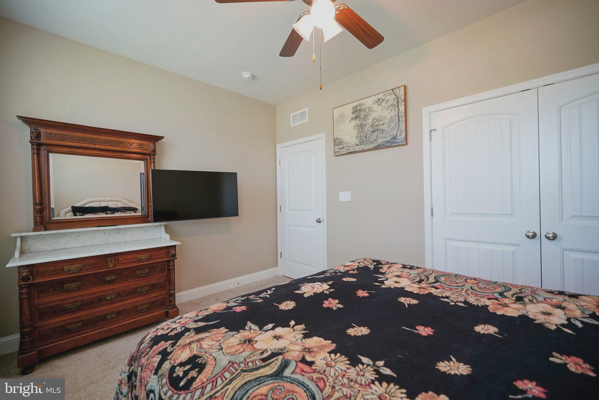 WOODFIELD PRESERVE - Residential