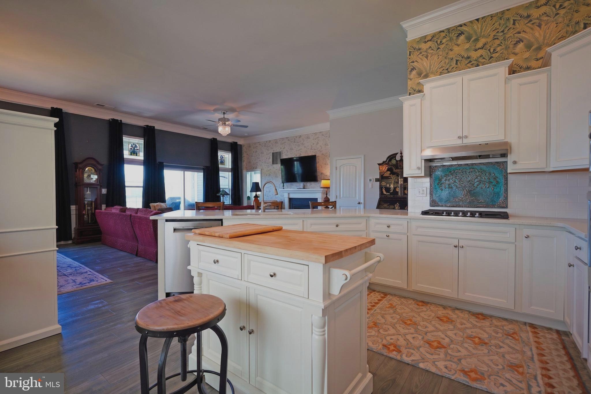 WOODFIELD PRESERVE - Residential