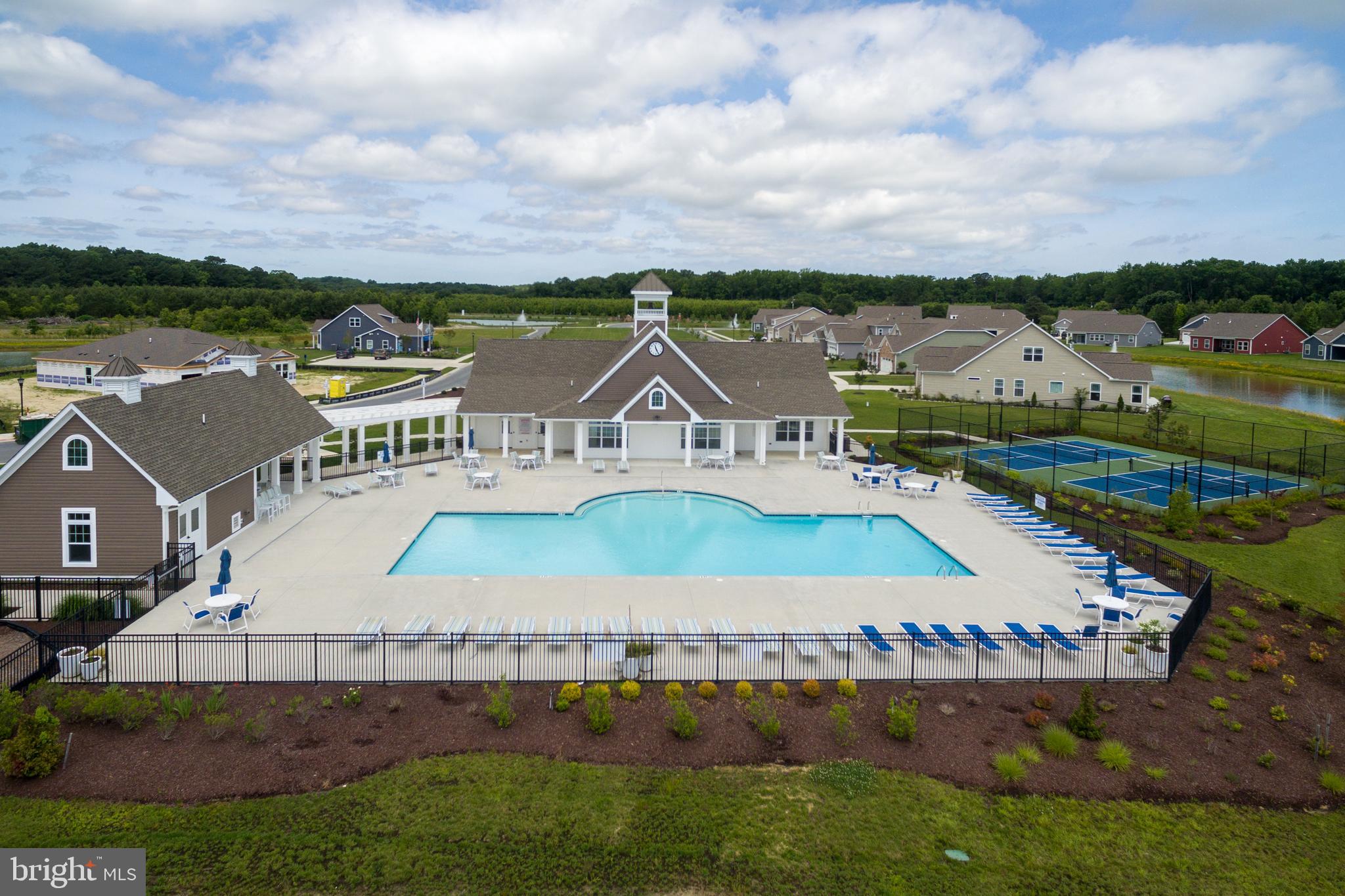 WOODFIELD PRESERVE - Residential