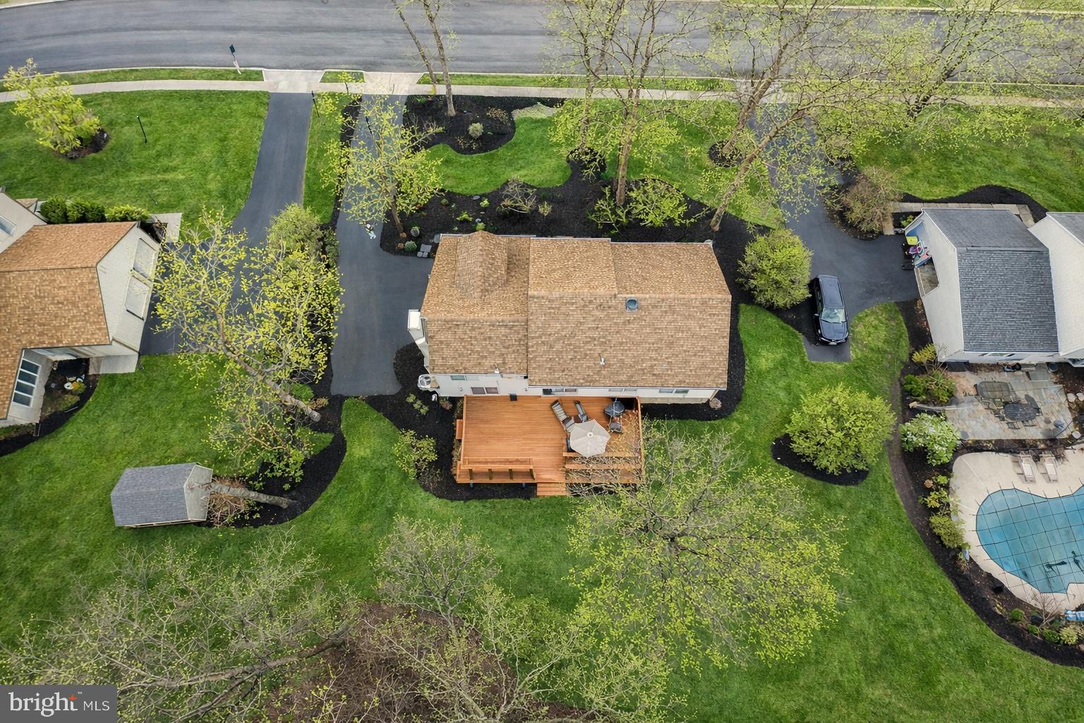 2041 SPRING VALLEY ROAD