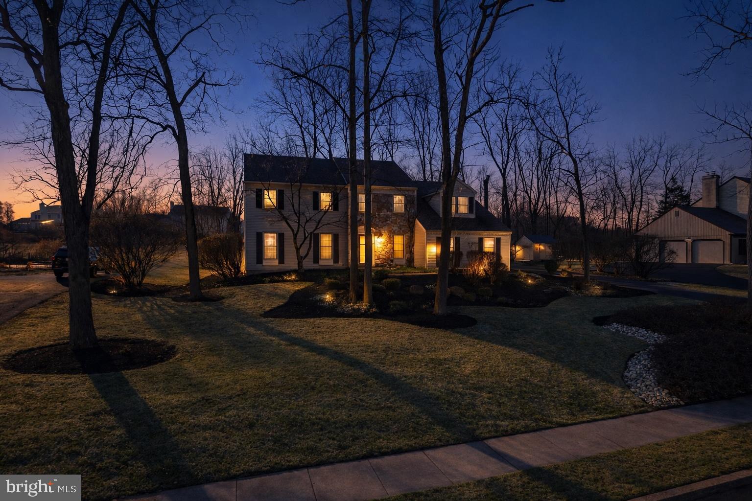 2041 SPRING VALLEY ROAD