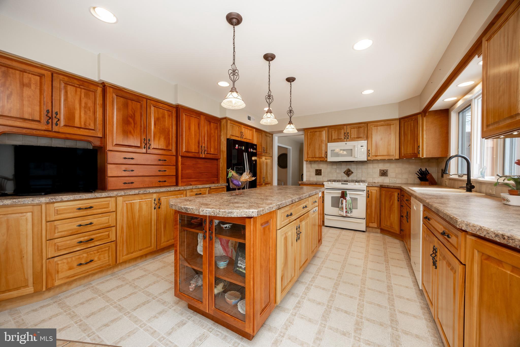 BROOKSIDE FARMS - Residential