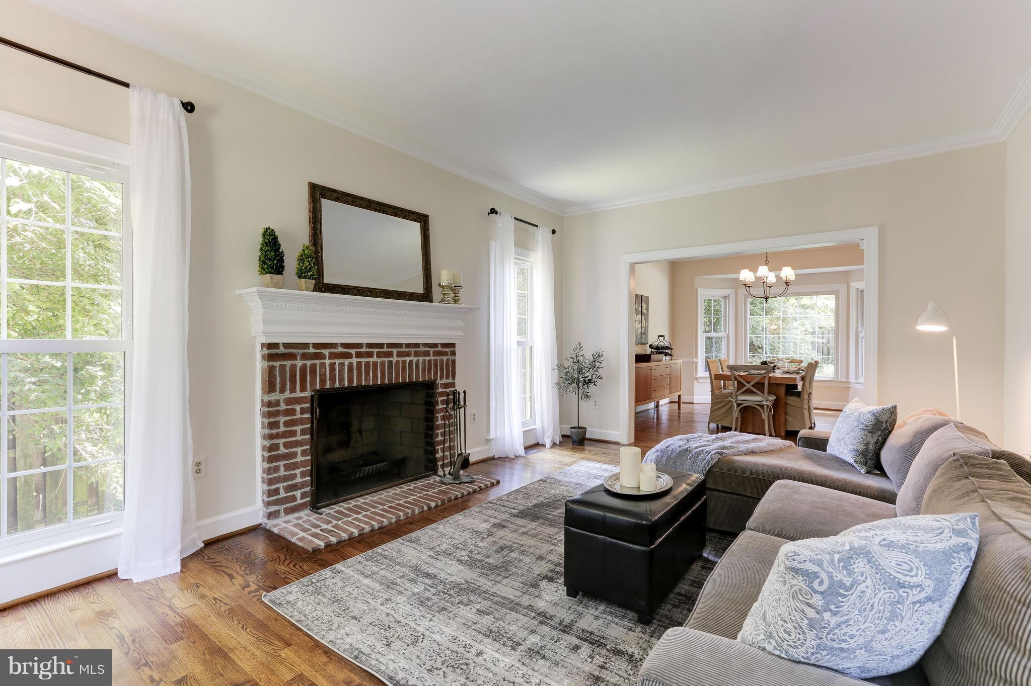 GRAYS OAKTON - Residential