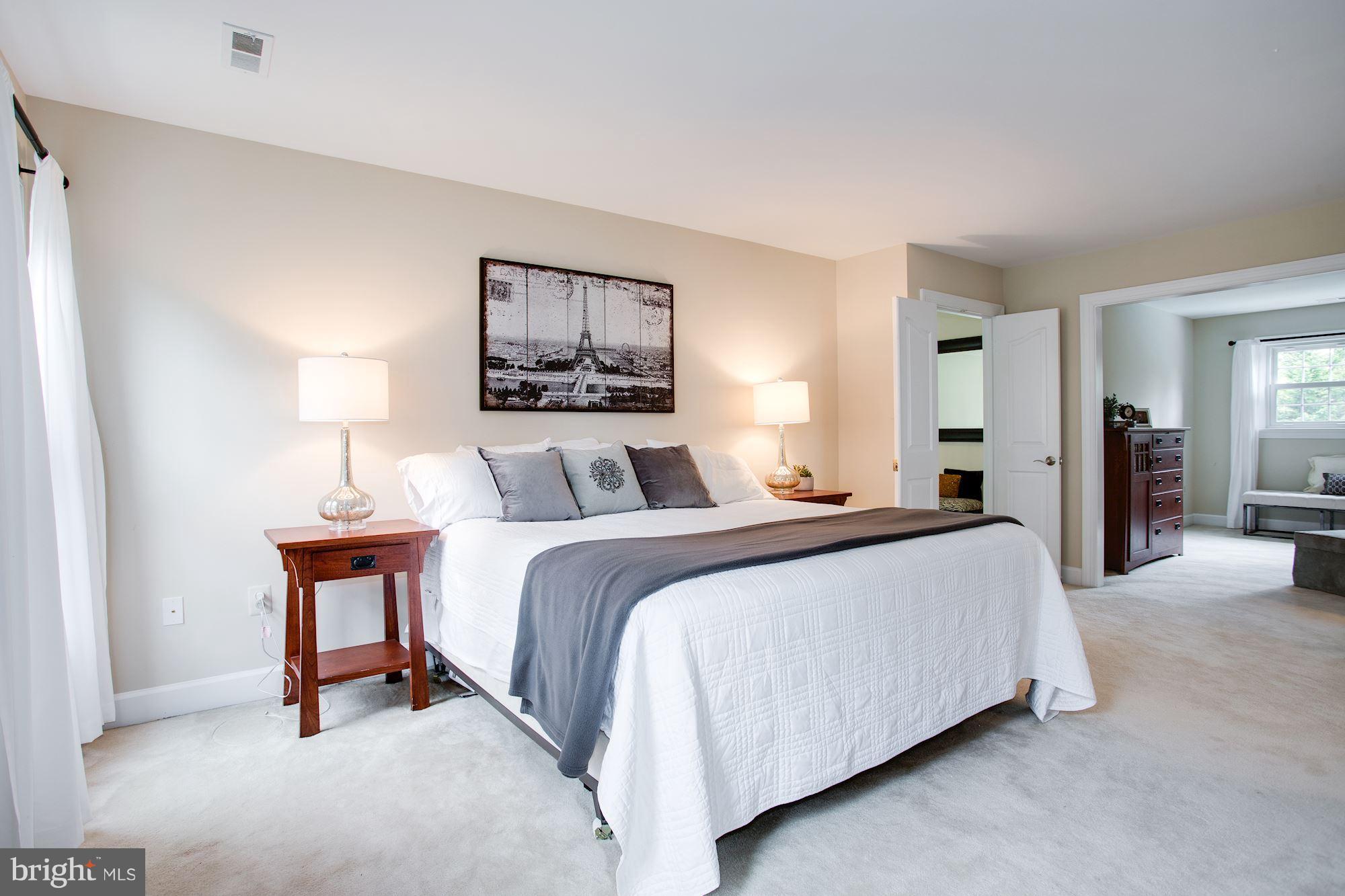 GRAYS OAKTON - Residential