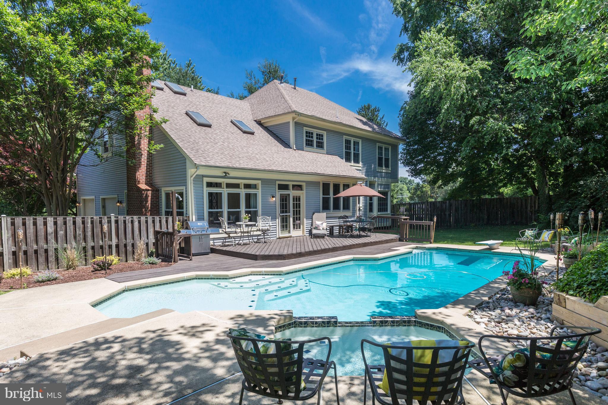 GRAYS OAKTON - Residential