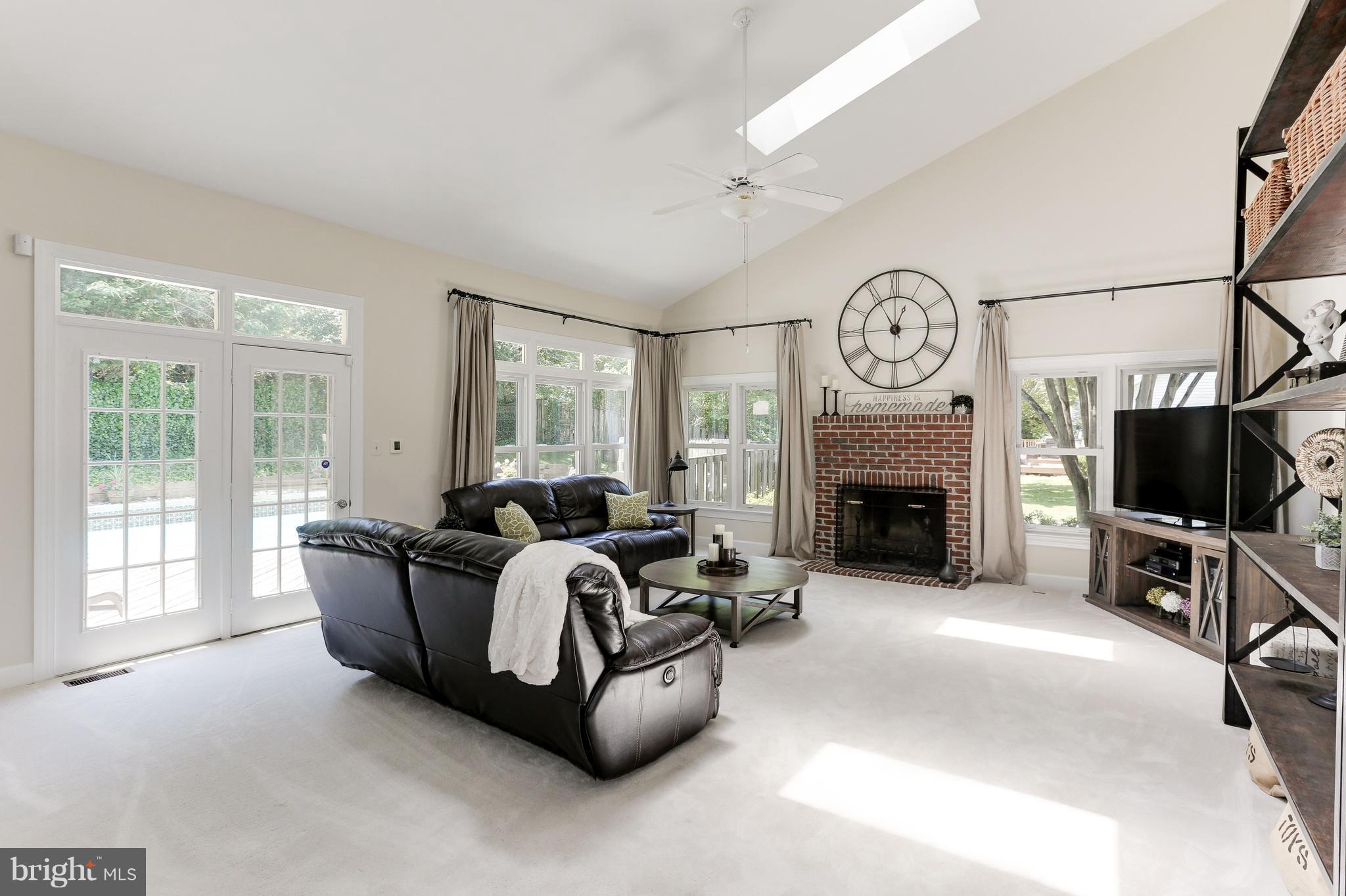 GRAYS OAKTON - Residential