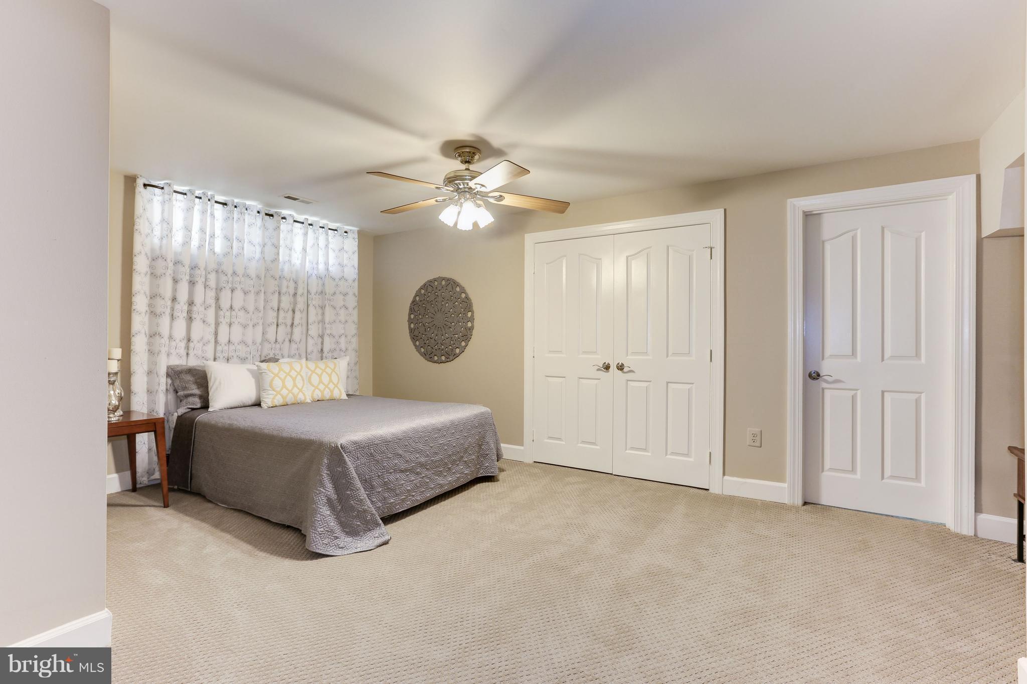 GRAYS OAKTON - Residential