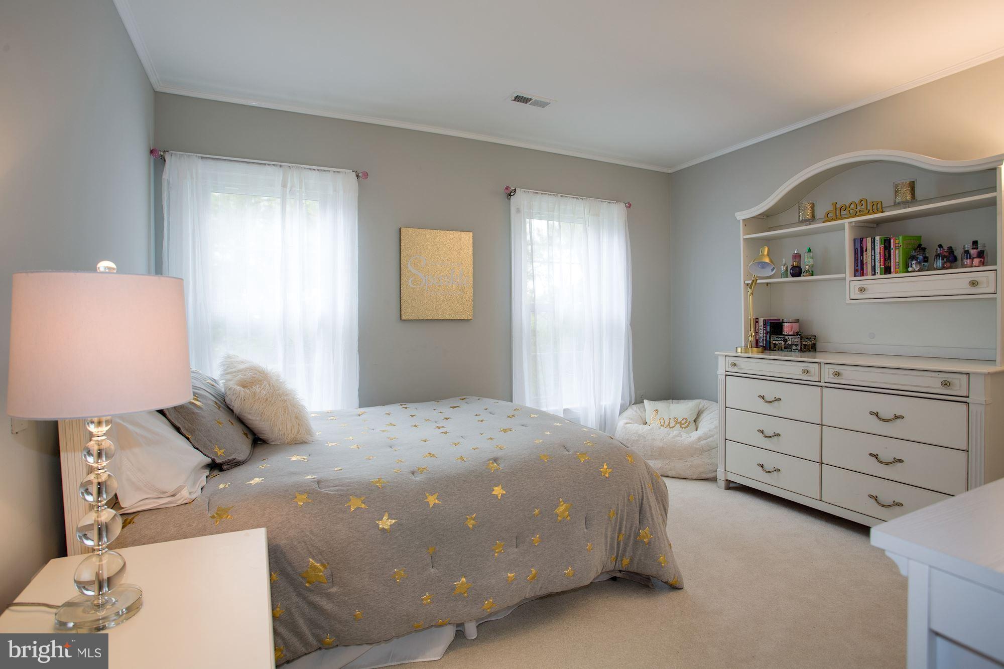 GRAYS OAKTON - Residential