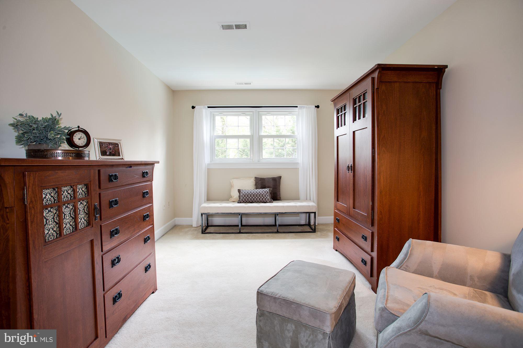 GRAYS OAKTON - Residential