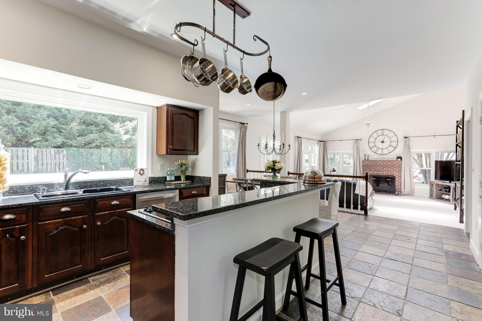 GRAYS OAKTON - Residential