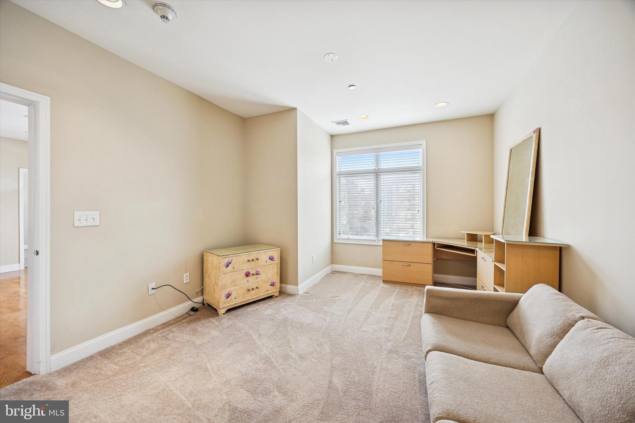 HUNTINGDON PLACE - Residential