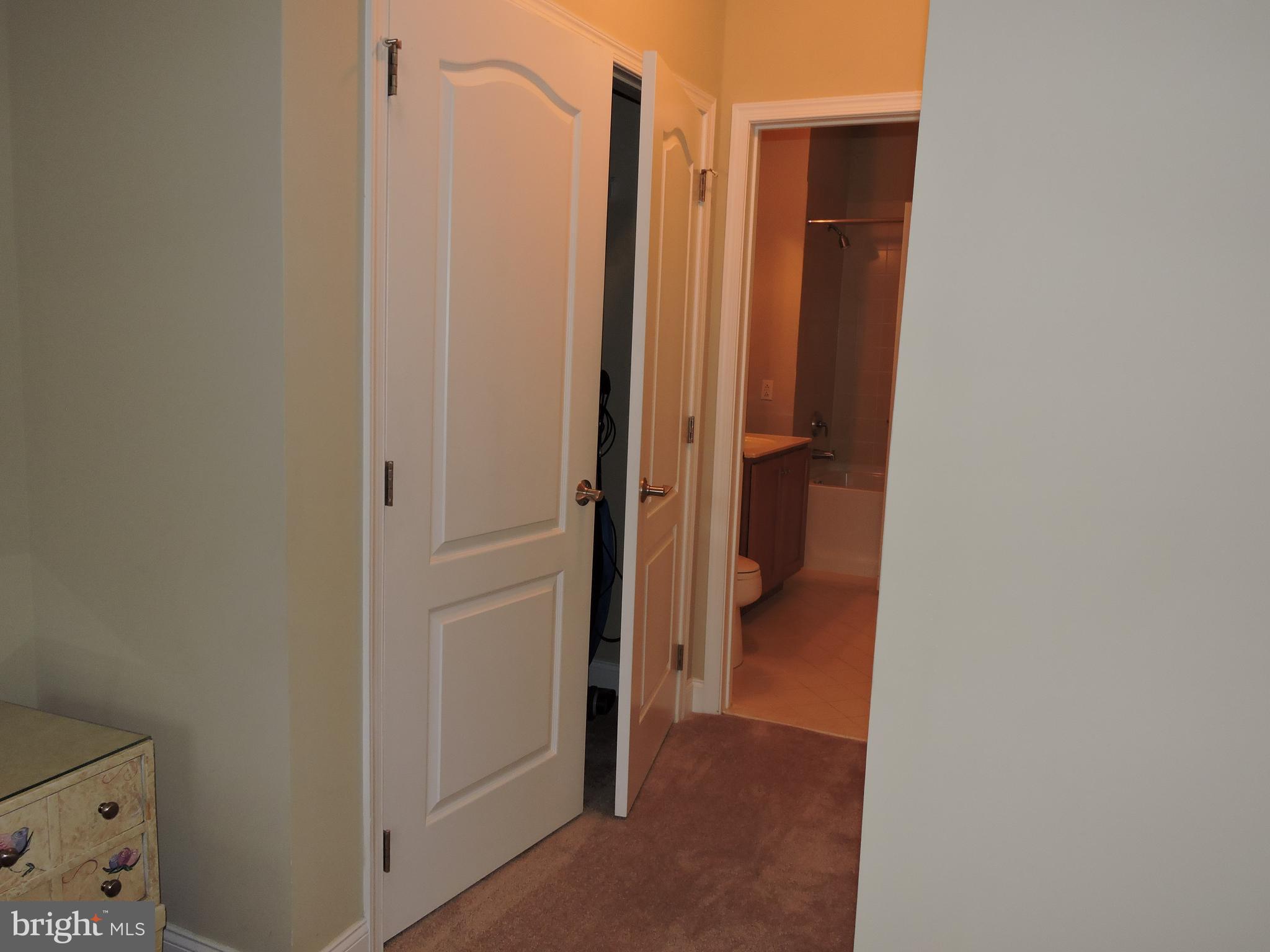 HUNTINGDON PLACE - Residential