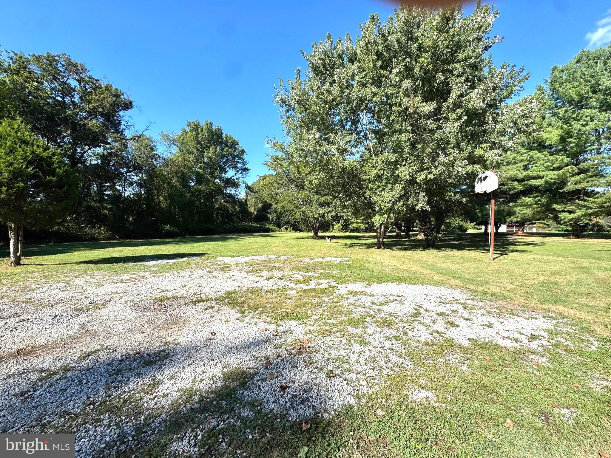 LAYTONSVILLE OUTSIDE - Residential Lease