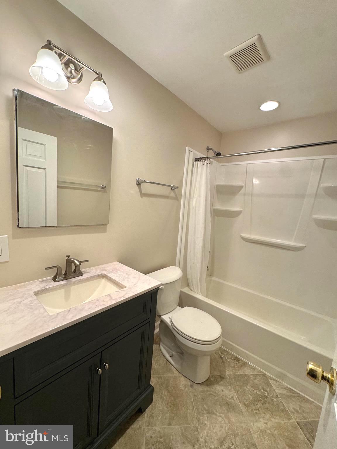 LAYTONSVILLE OUTSIDE - Residential Lease