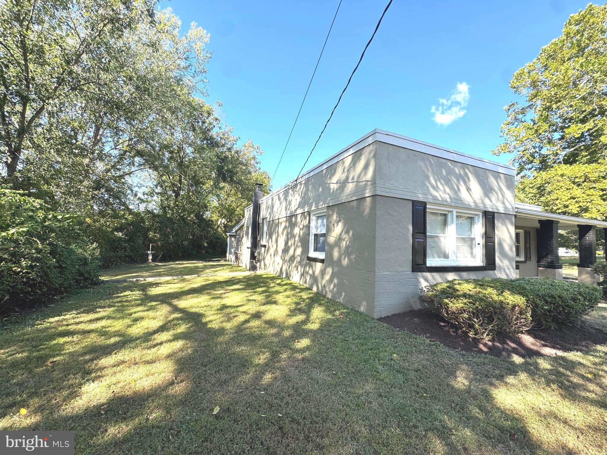 LAYTONSVILLE OUTSIDE - Residential Lease