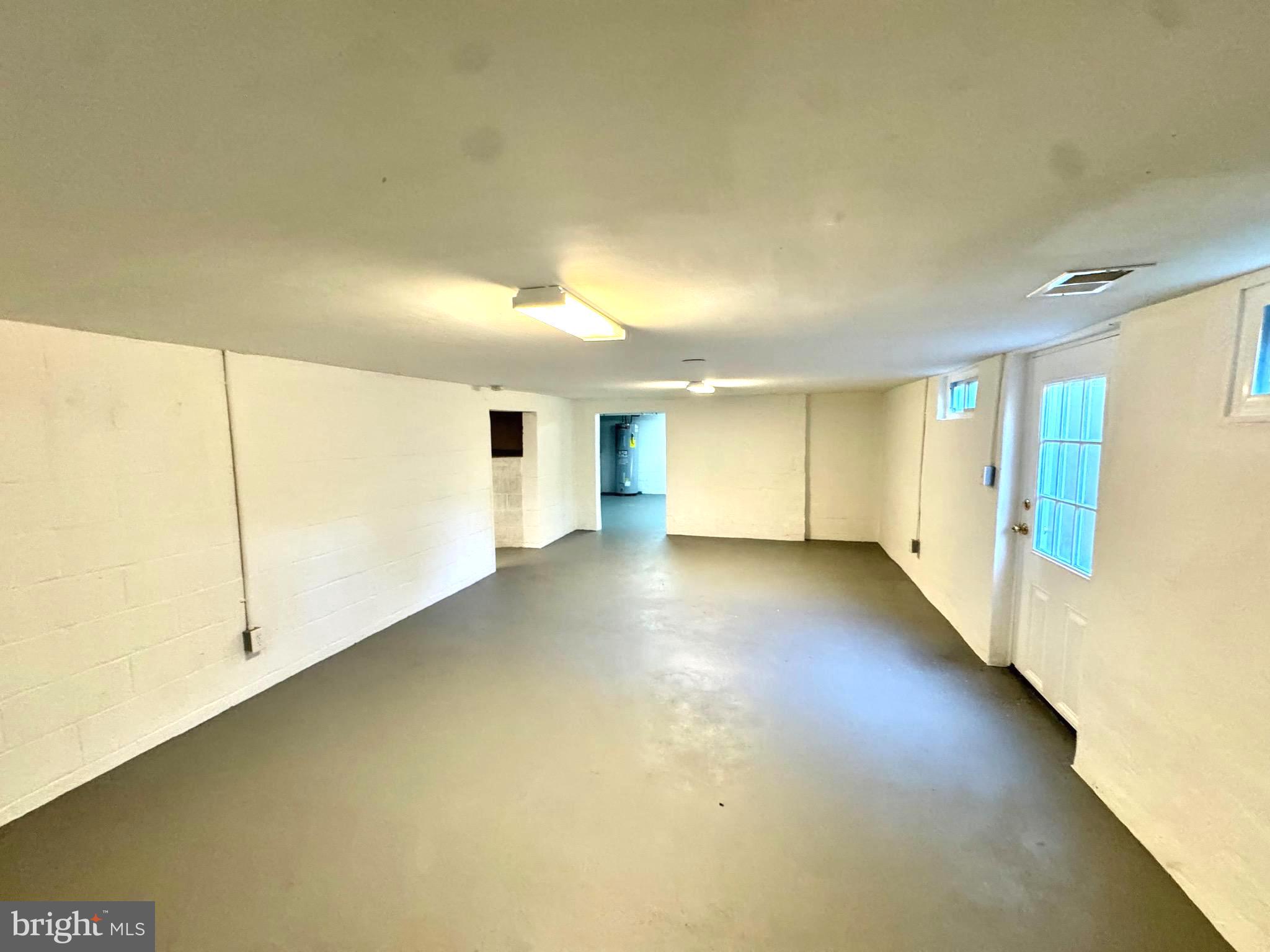 LAYTONSVILLE OUTSIDE - Residential Lease