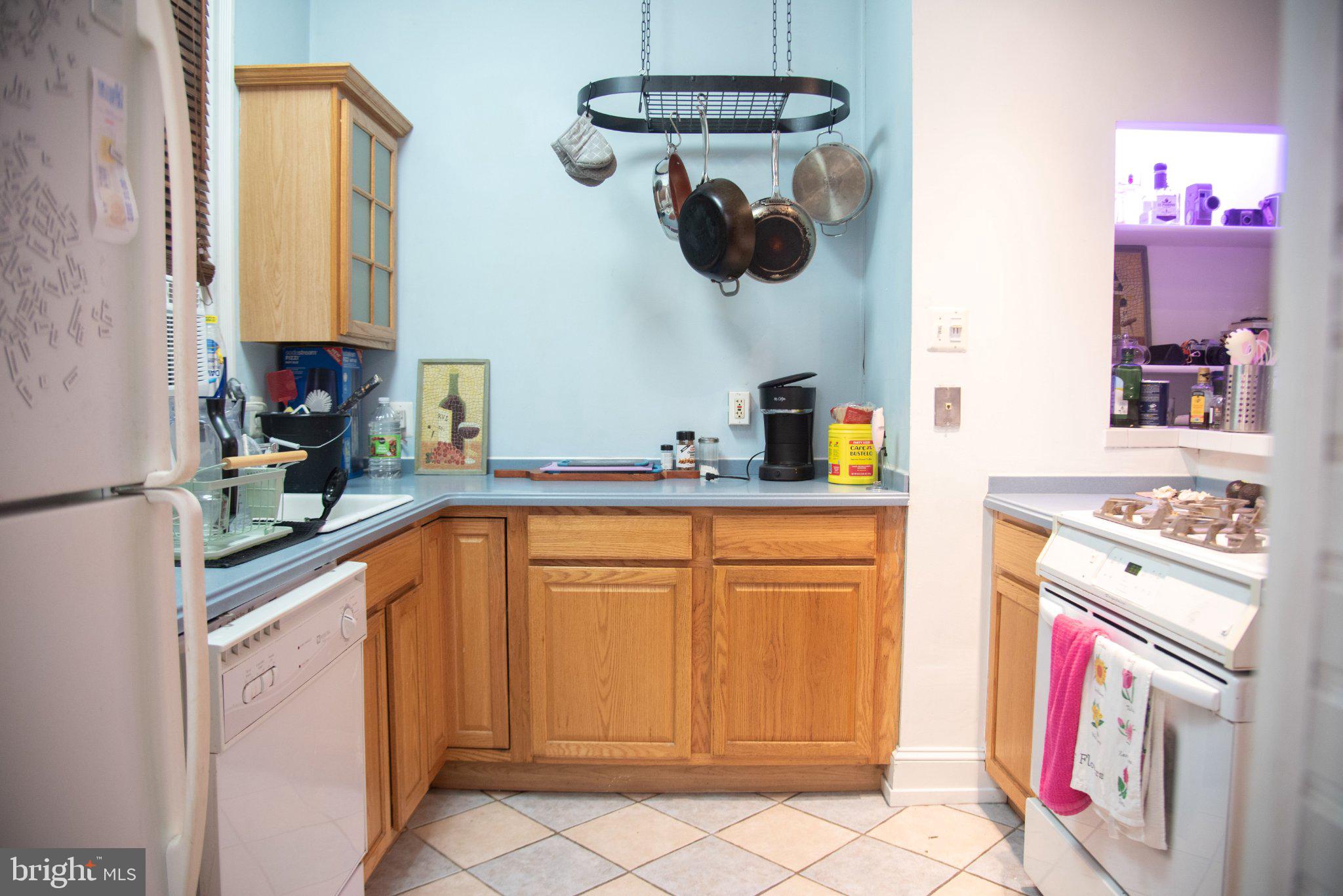 963 N 5TH STREET 1