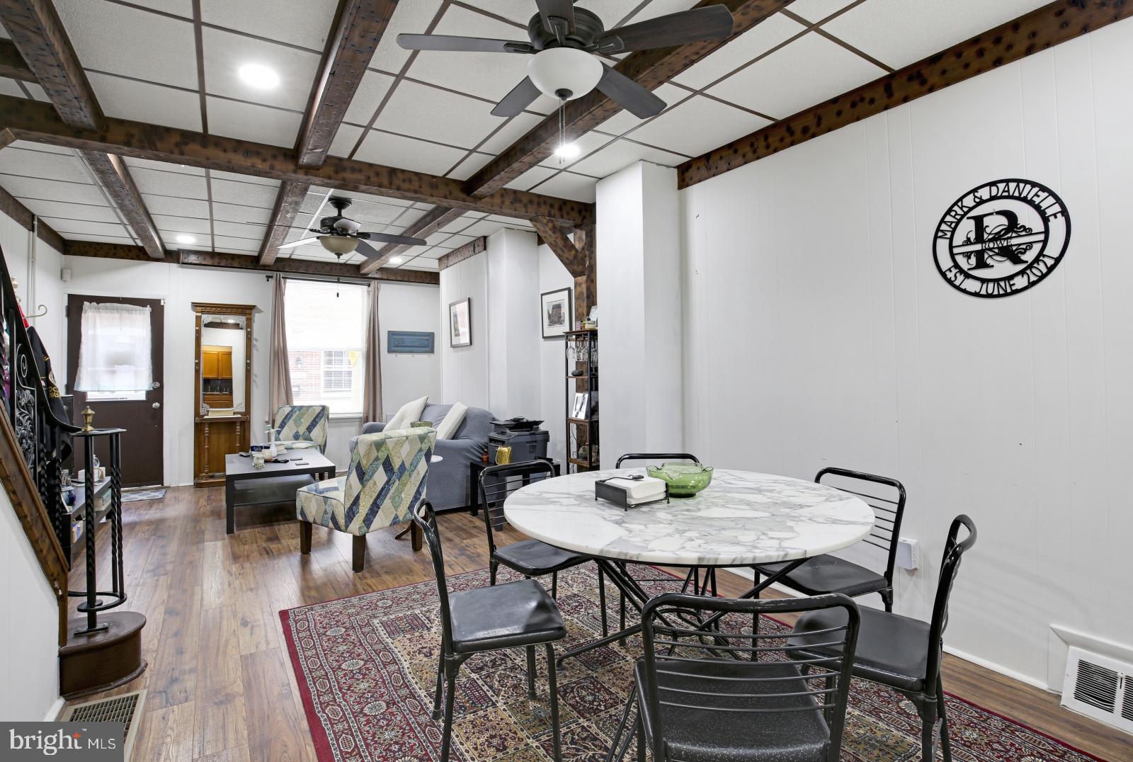 PORT RICHMOND - Residential Lease