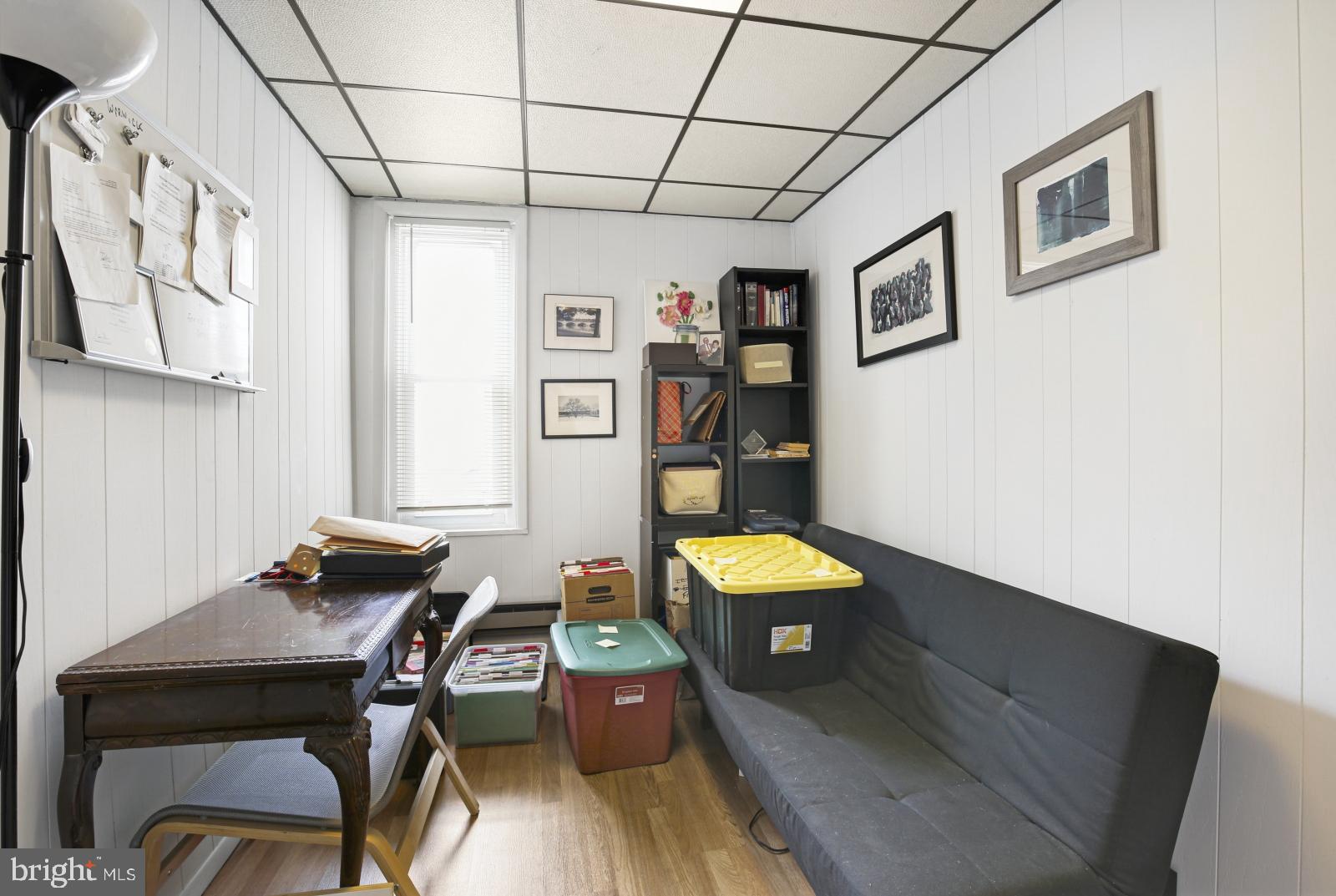 PORT RICHMOND - Residential Lease