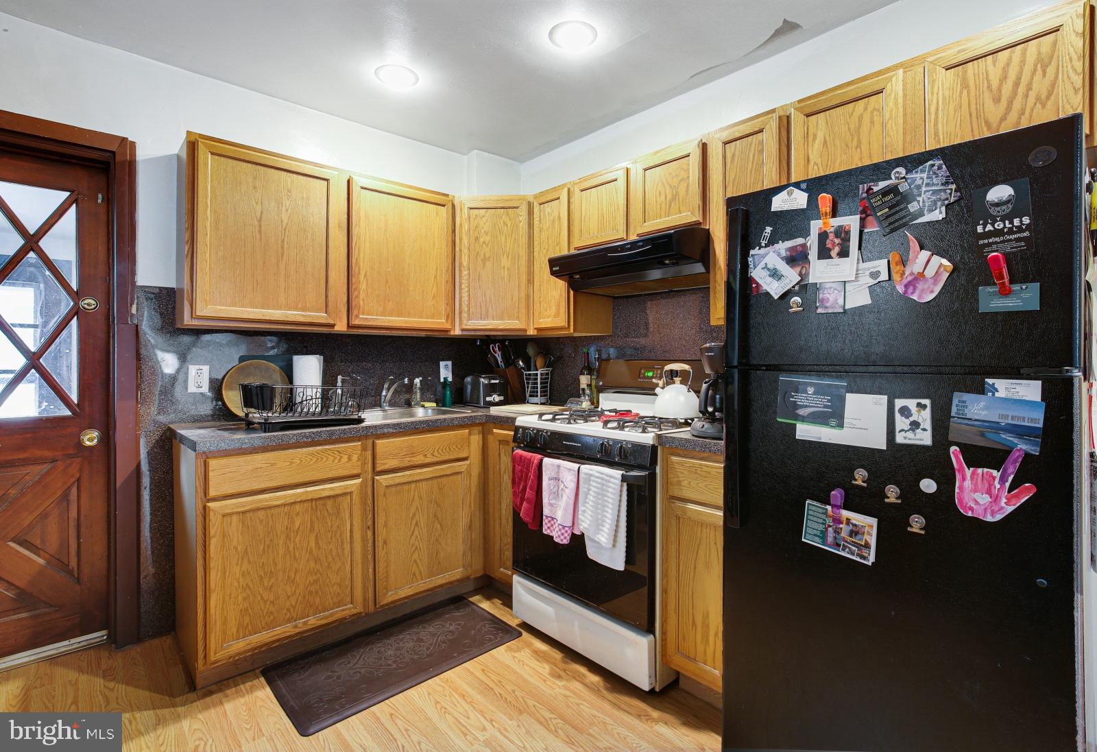 PORT RICHMOND - Residential Lease