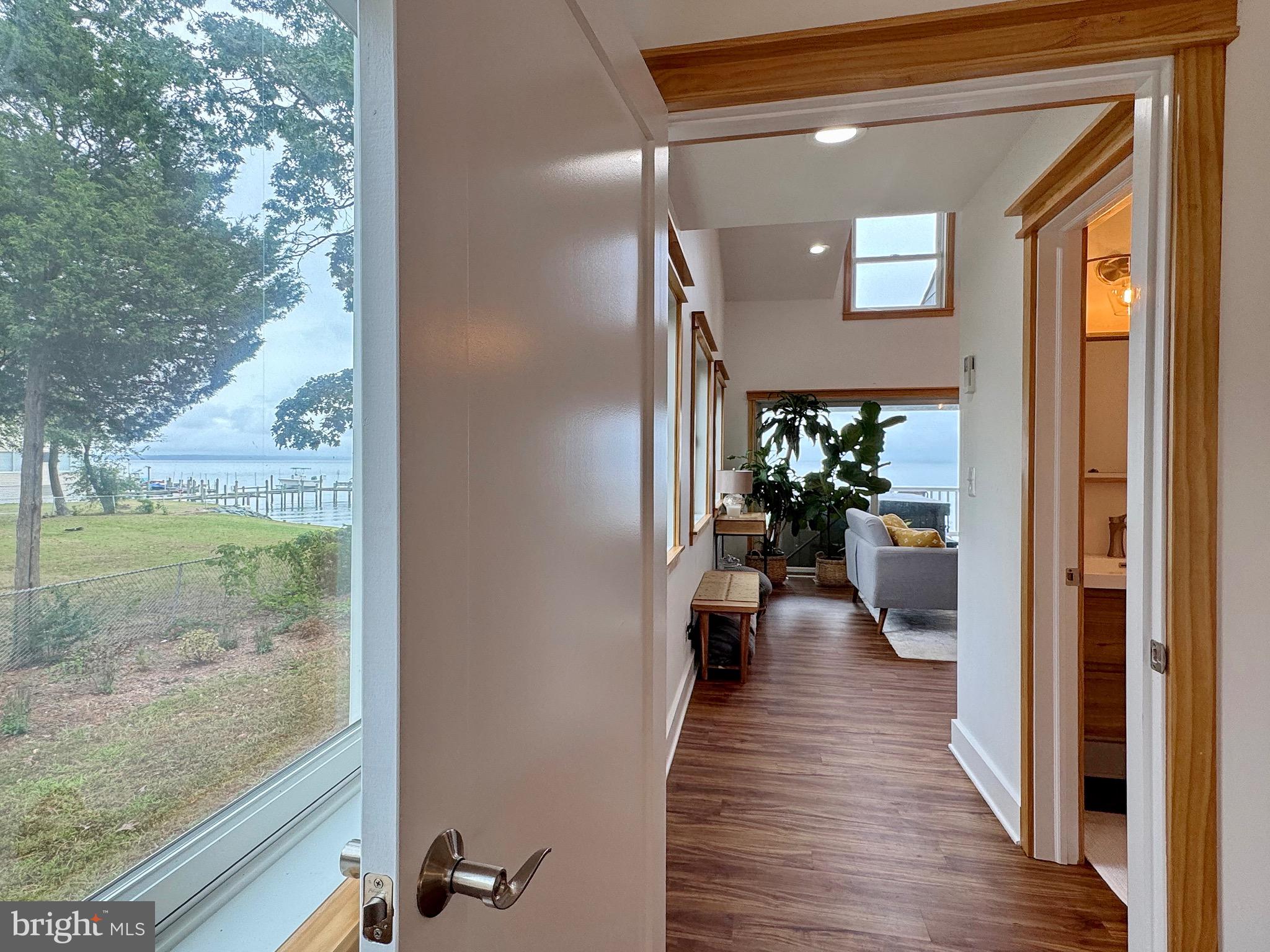 COBB ISLAND - Residential