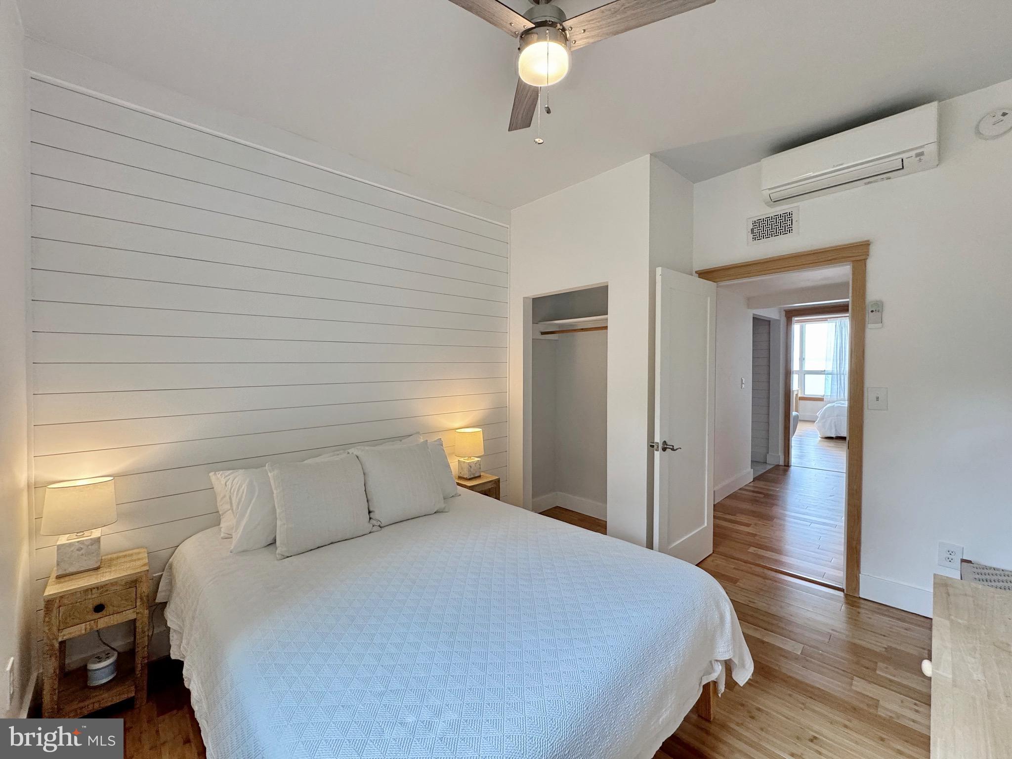 COBB ISLAND - Residential