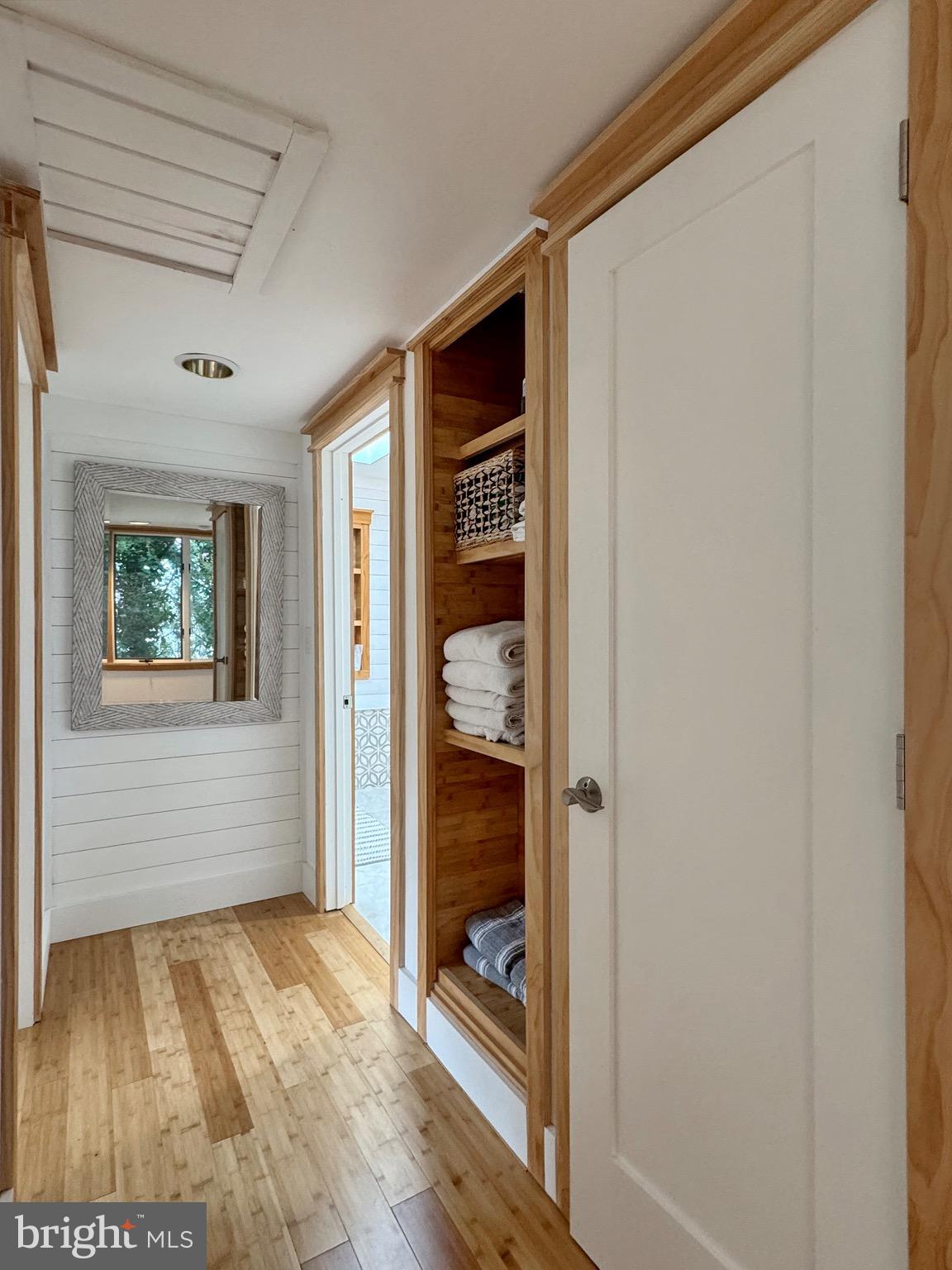 COBB ISLAND - Residential